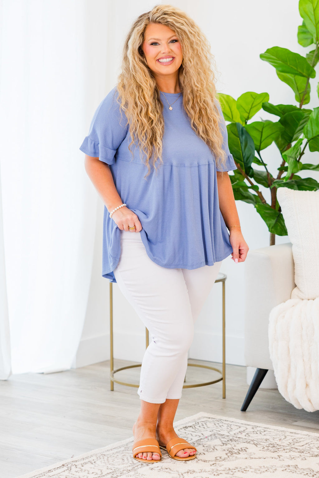1822 Denim: Carolina Lily Capris, White