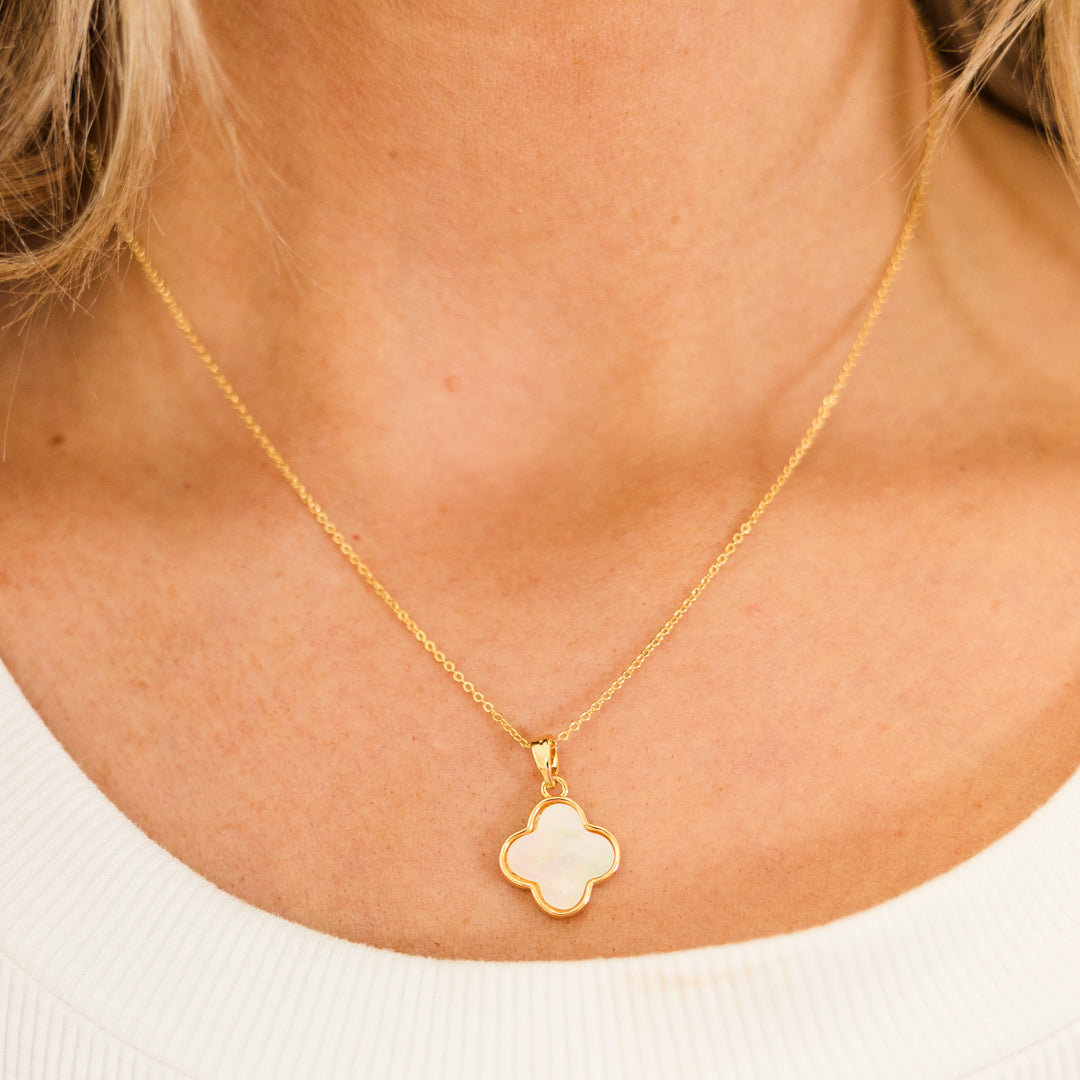 Act Naturally Necklace, Gold