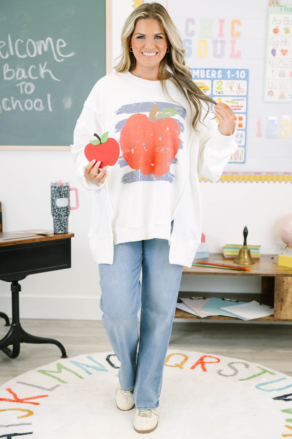 Apple for Teacher Comfy Crew, Ivory