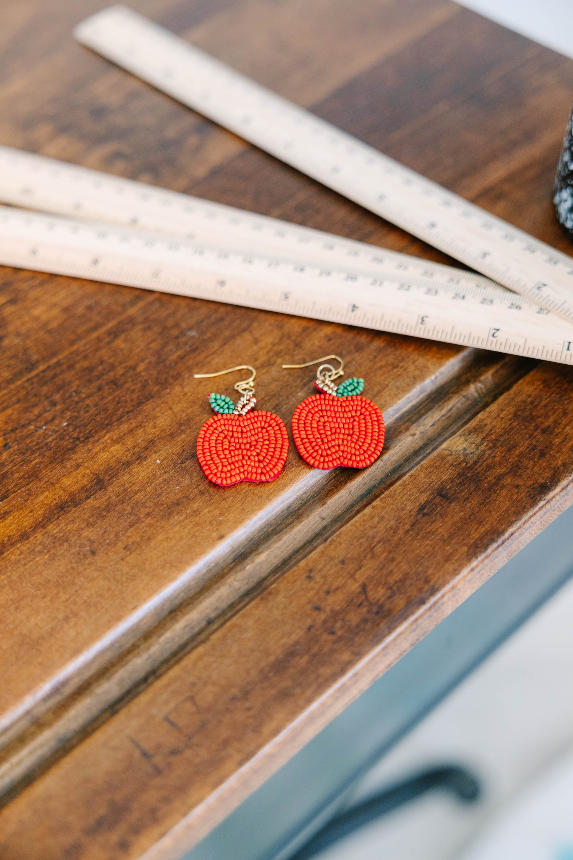 Applelicious Delight Earrings, Red