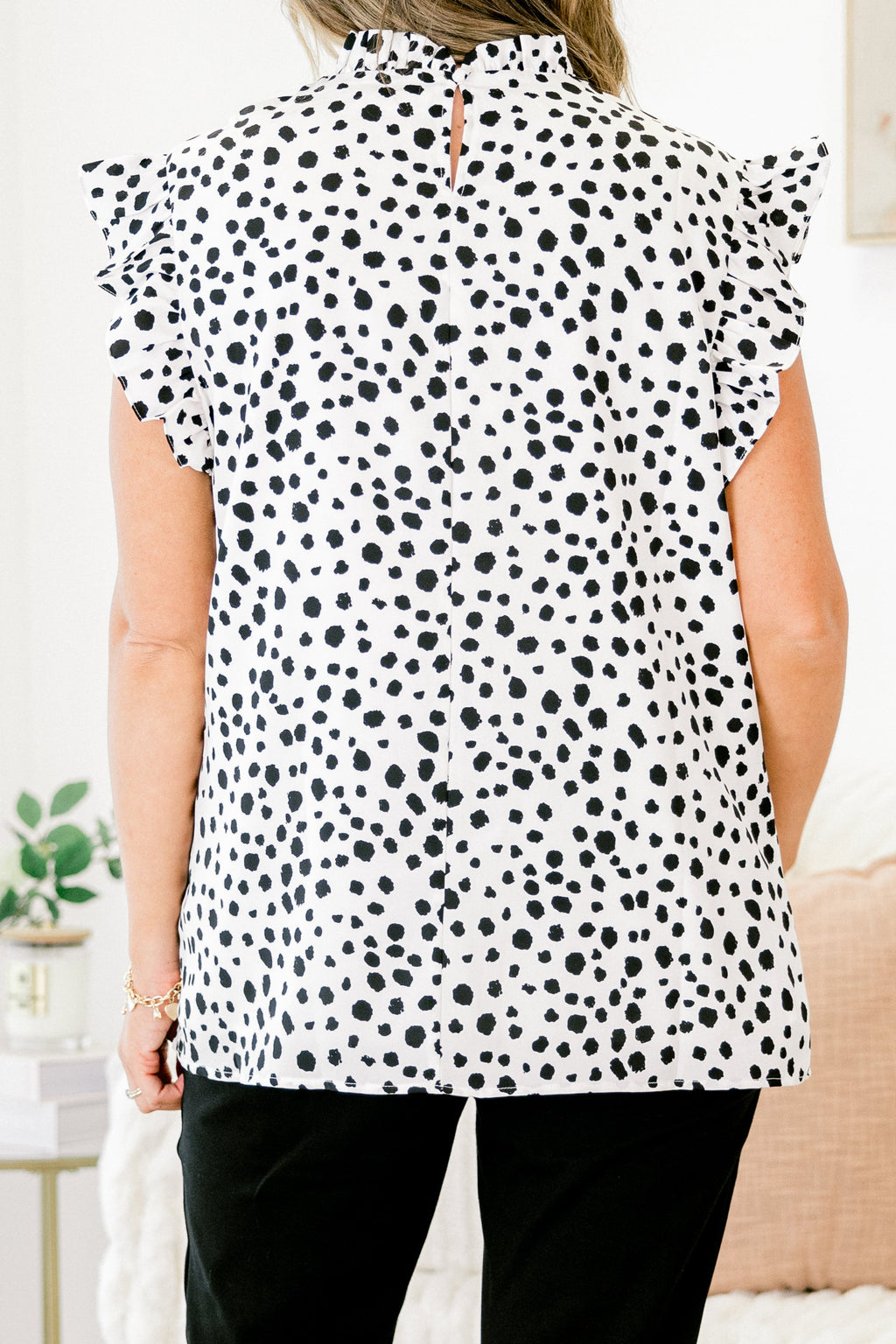 Be On The Dot Top, White