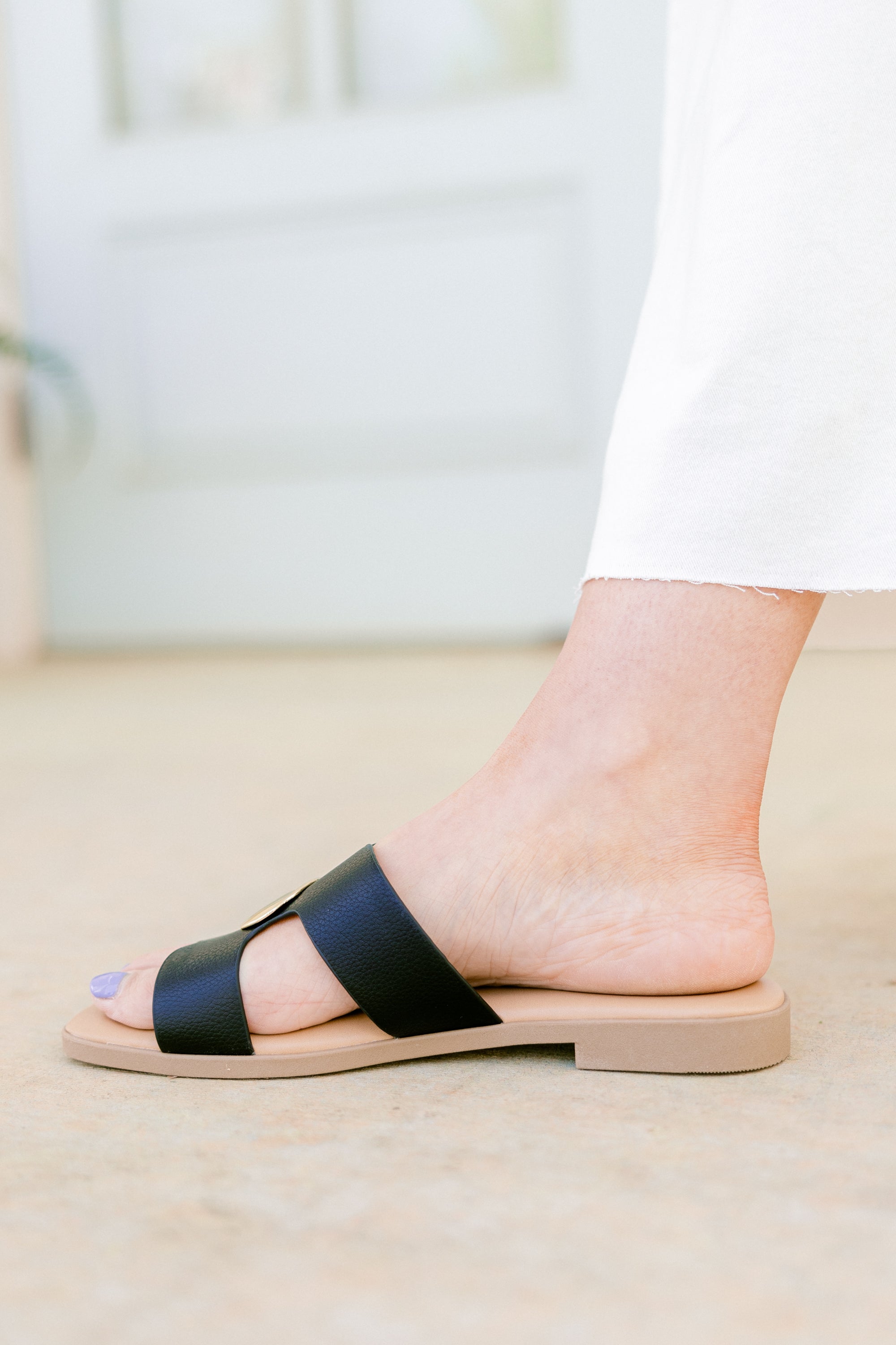 Beachside Dreaming Sandals, Black