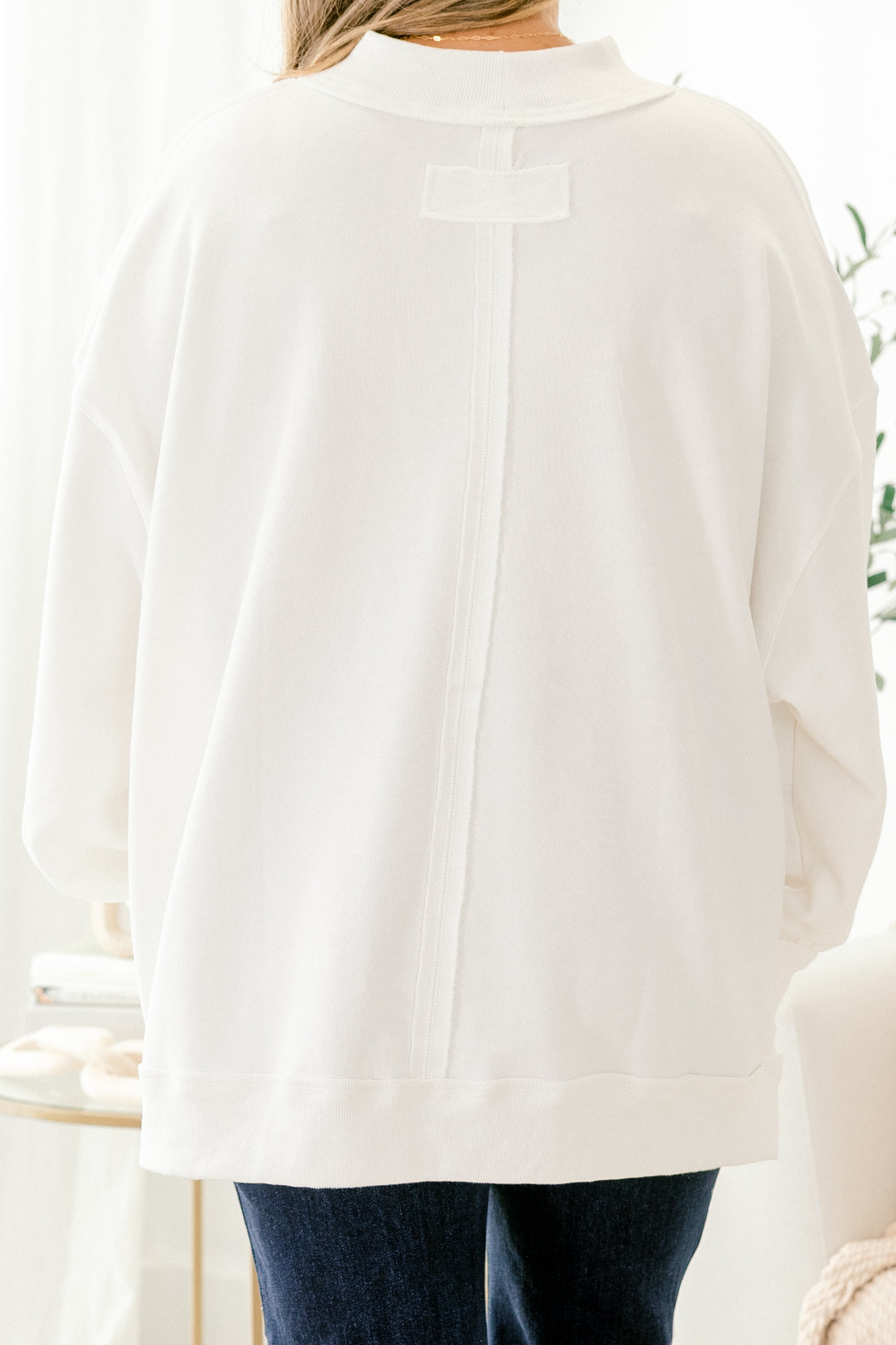 Book Girlie Mock Neck Pullover, Ivory