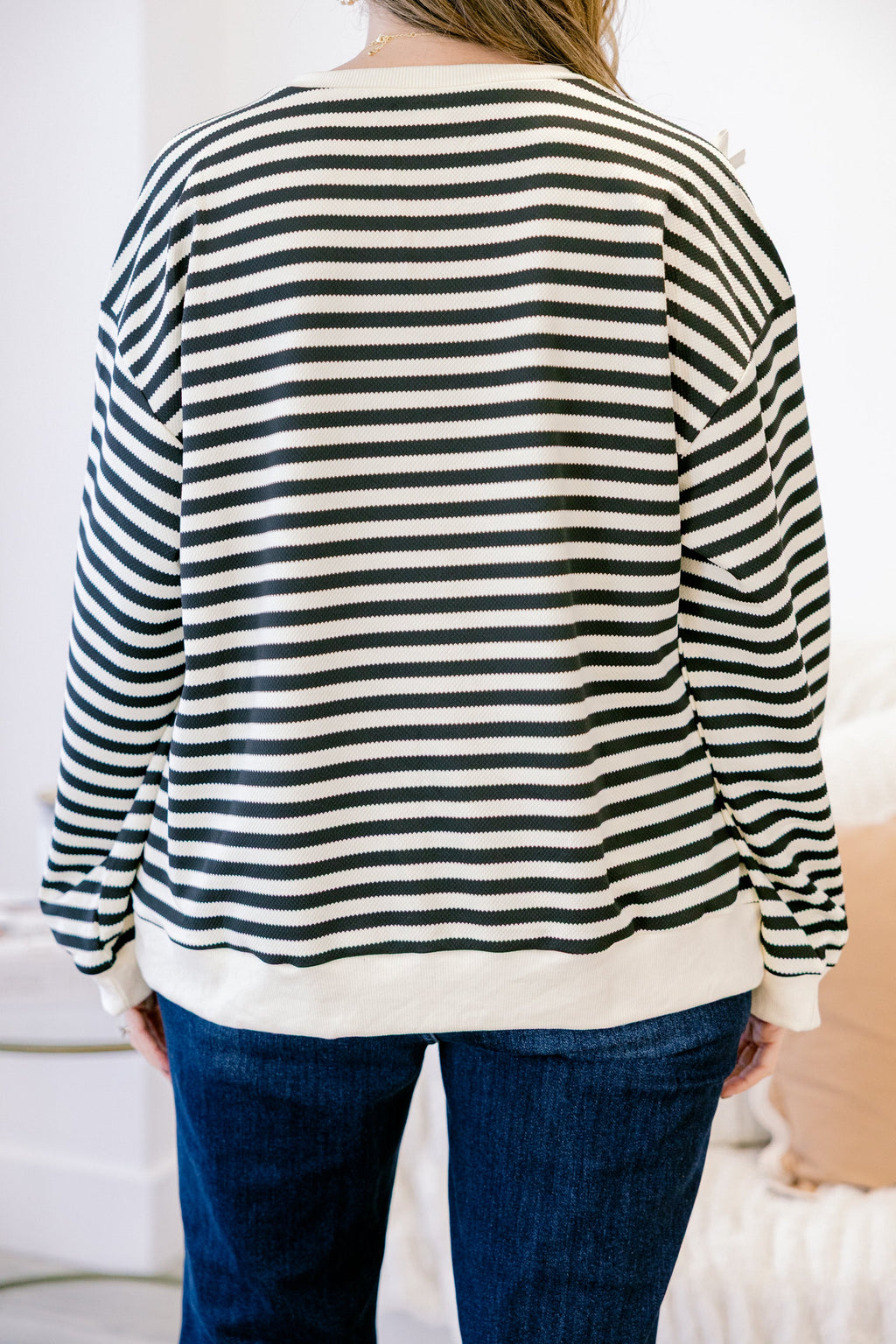 Bow-tiful Girl Pullover, Black