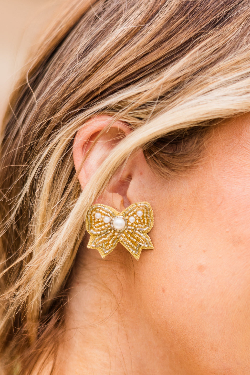 Bowdacious Pearl Earrings, Gold