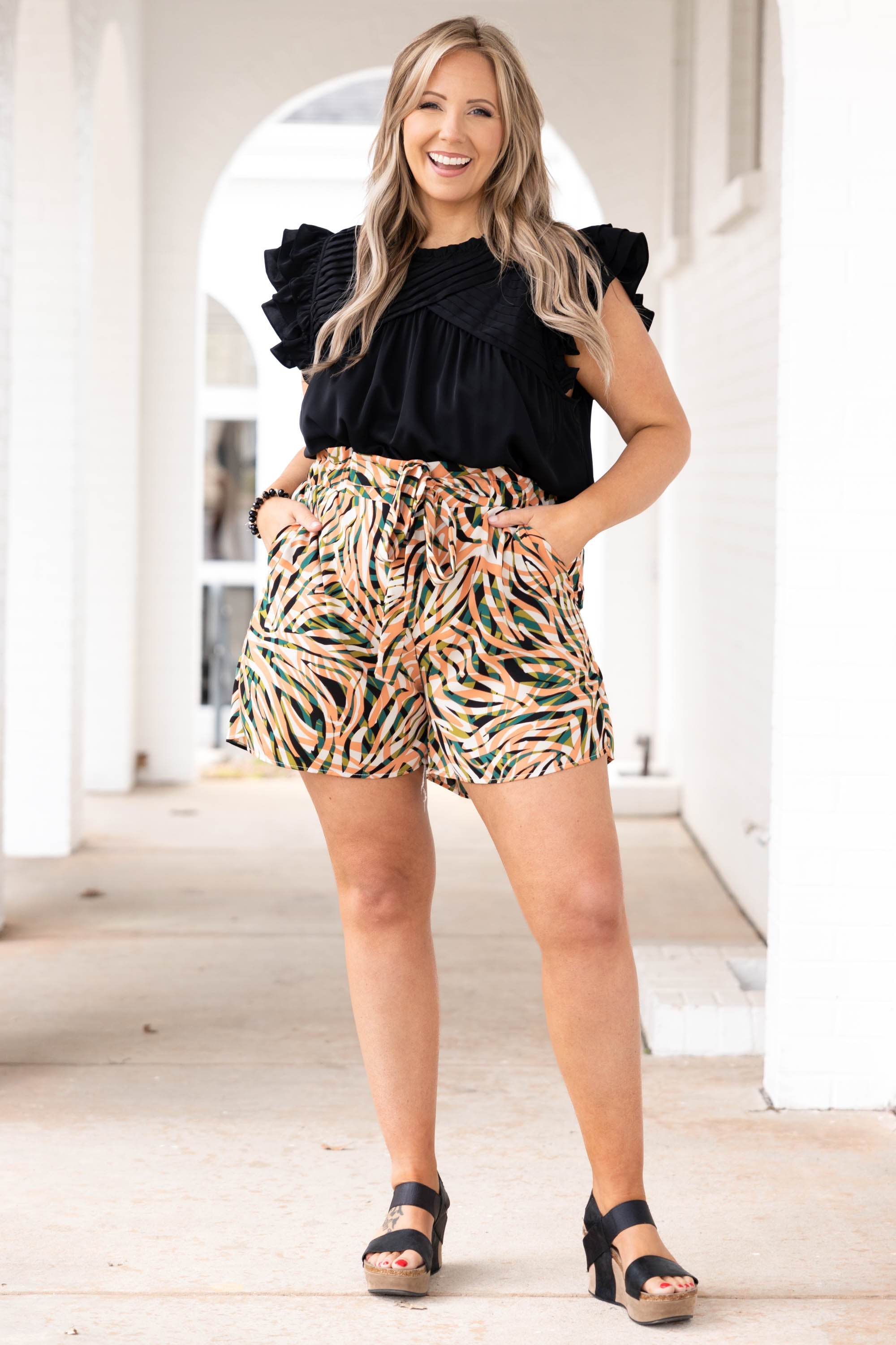 Can't Talk Now Shorts, Olive/Salmon