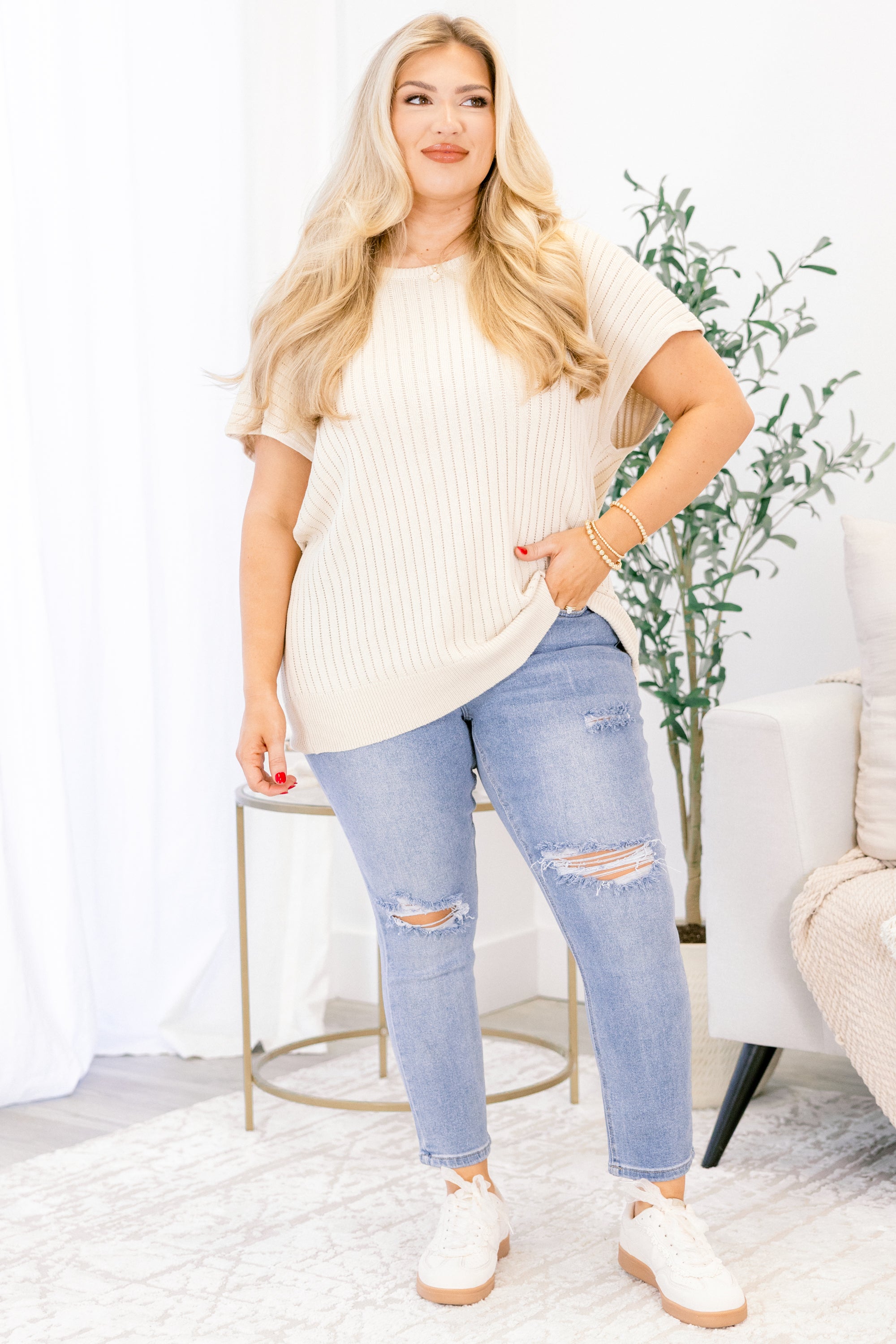 Coffee Date Jeans, Distressed Blue