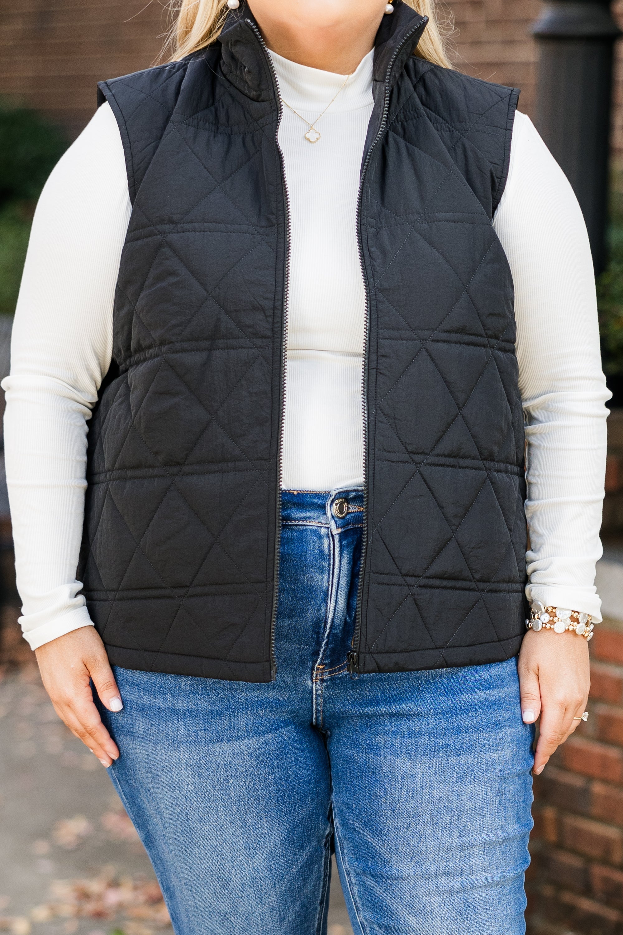Comfort Cutie Vest, Black