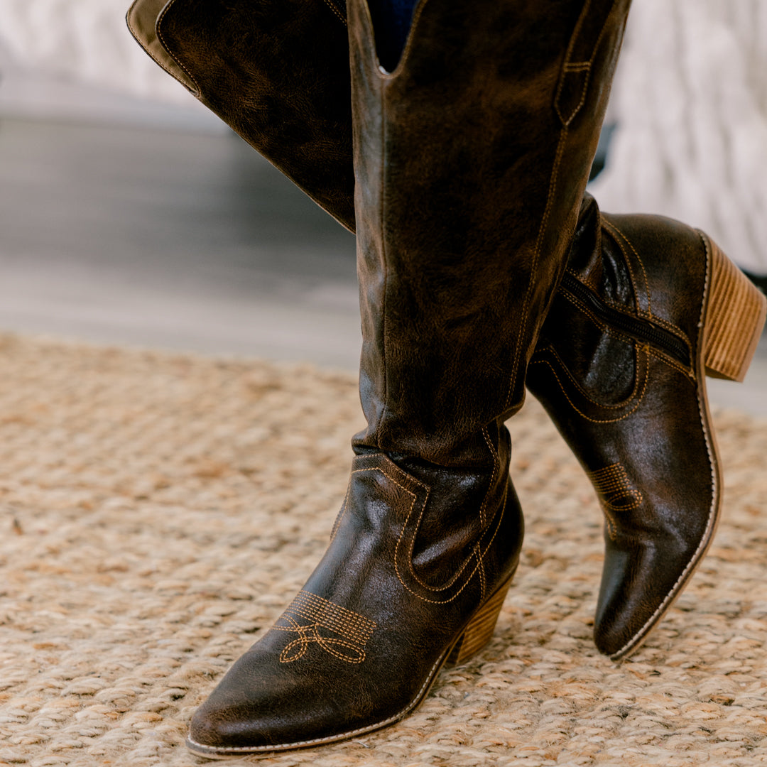 Corky's: Dusty Rose Trail Boots, Espresso