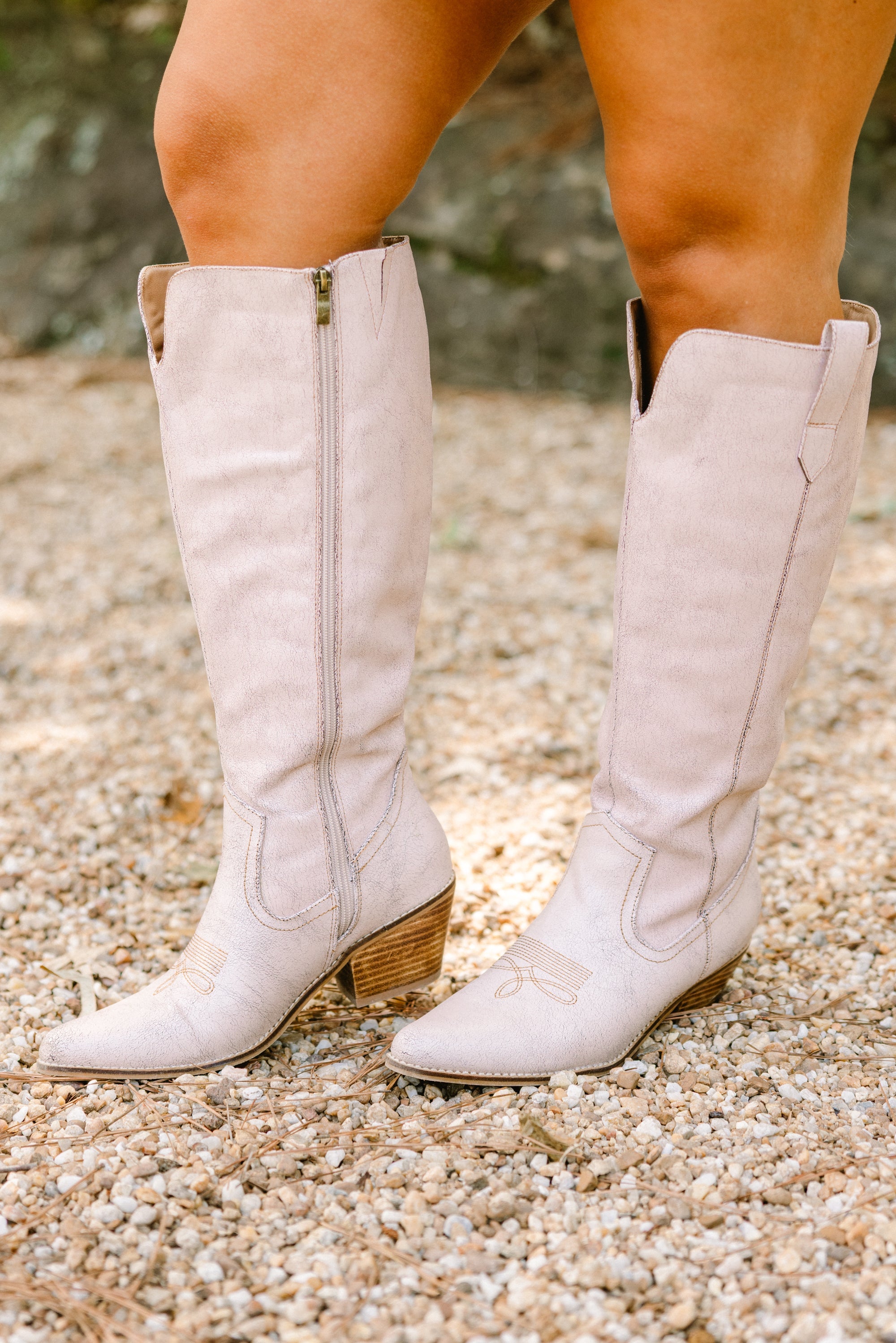 Corky's: Dusty Rose Trail Boots, Putty Crackle