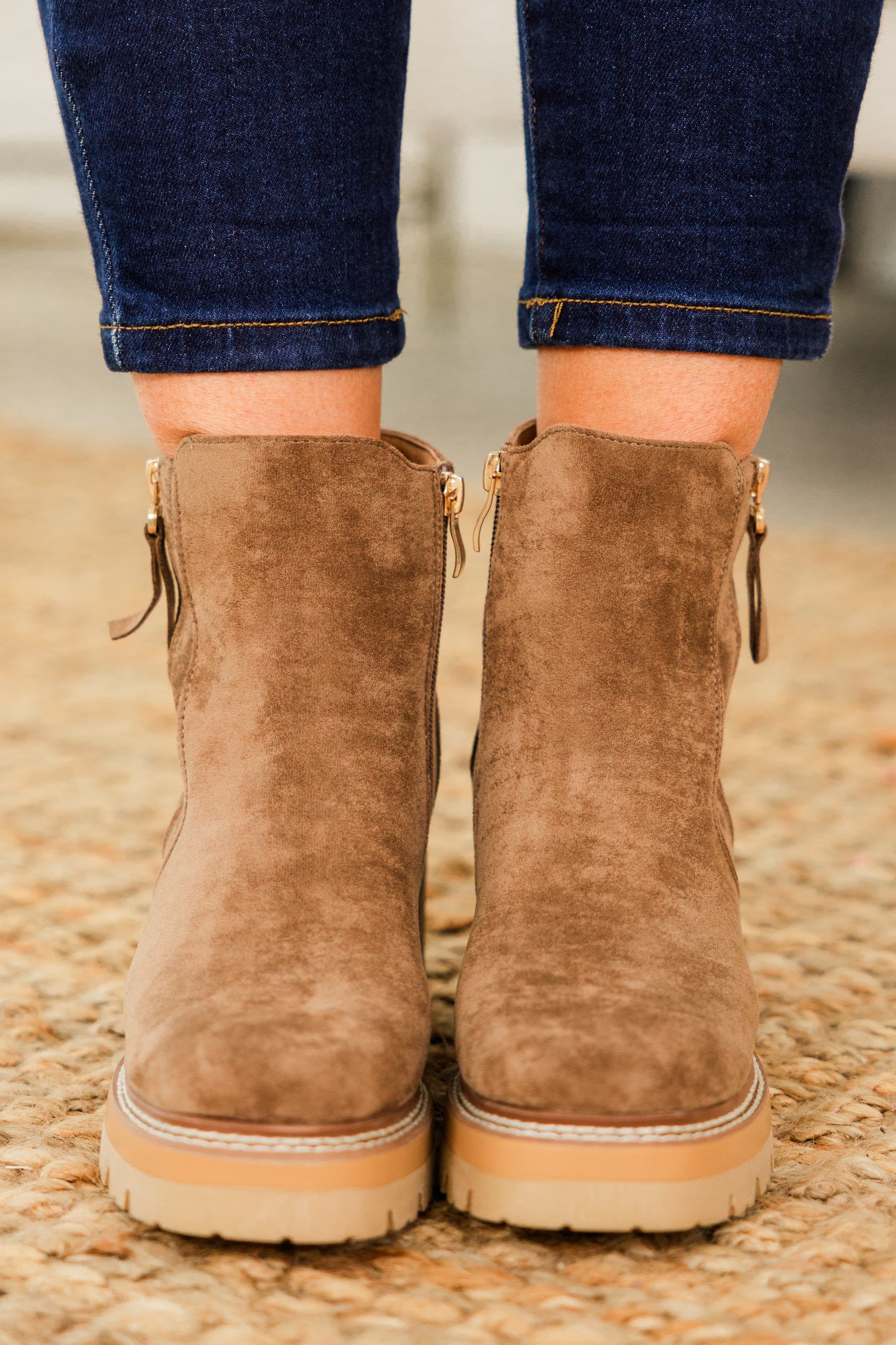 Corky's: Bay Girl Boots, Saddle