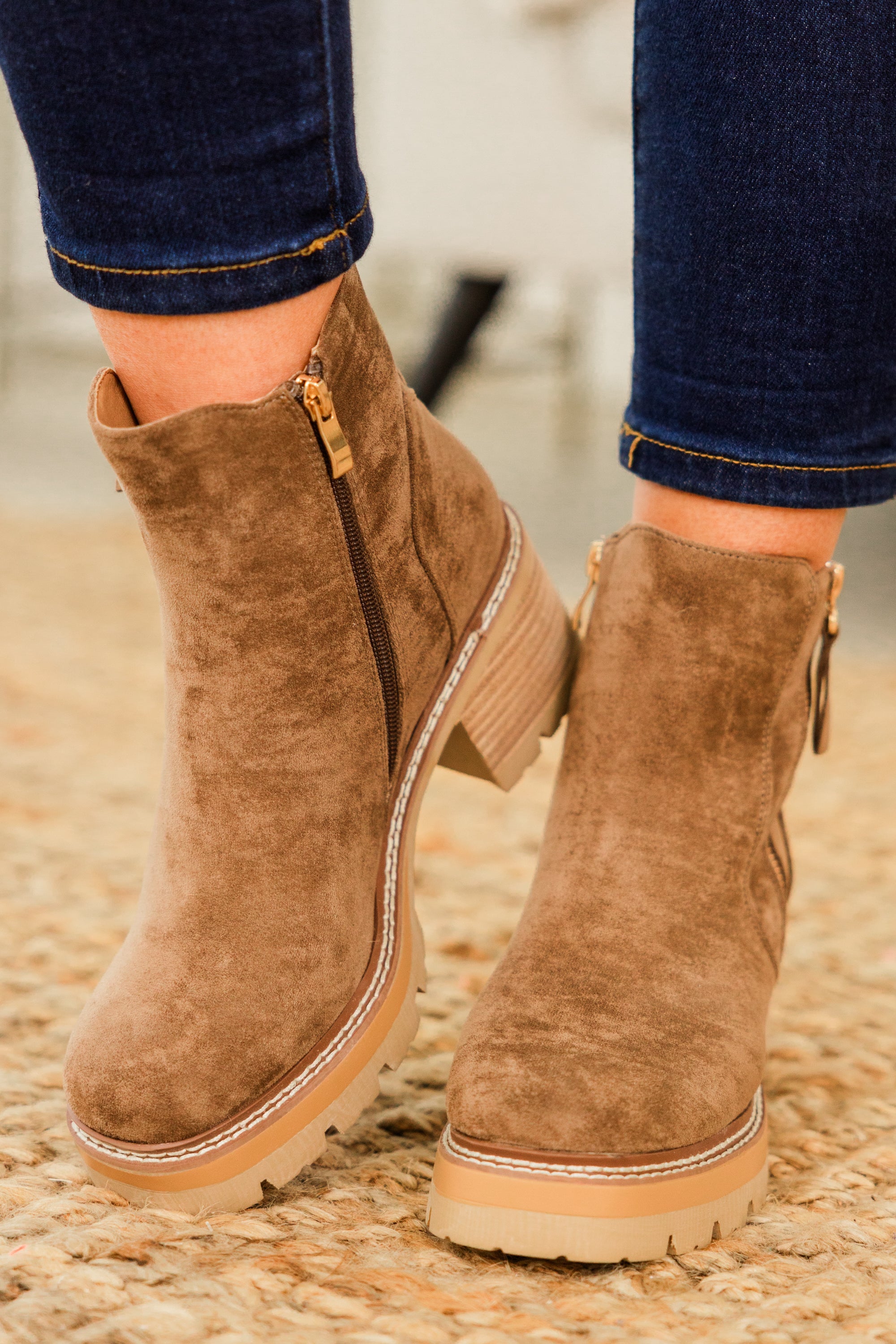 Corky's: Bay Girl Boots, Saddle