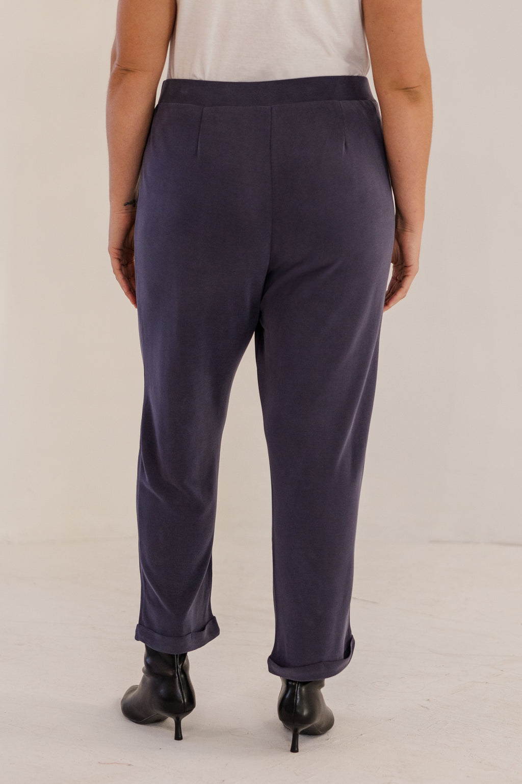 Chloe Pintuck Taper Pant, Ink Navy