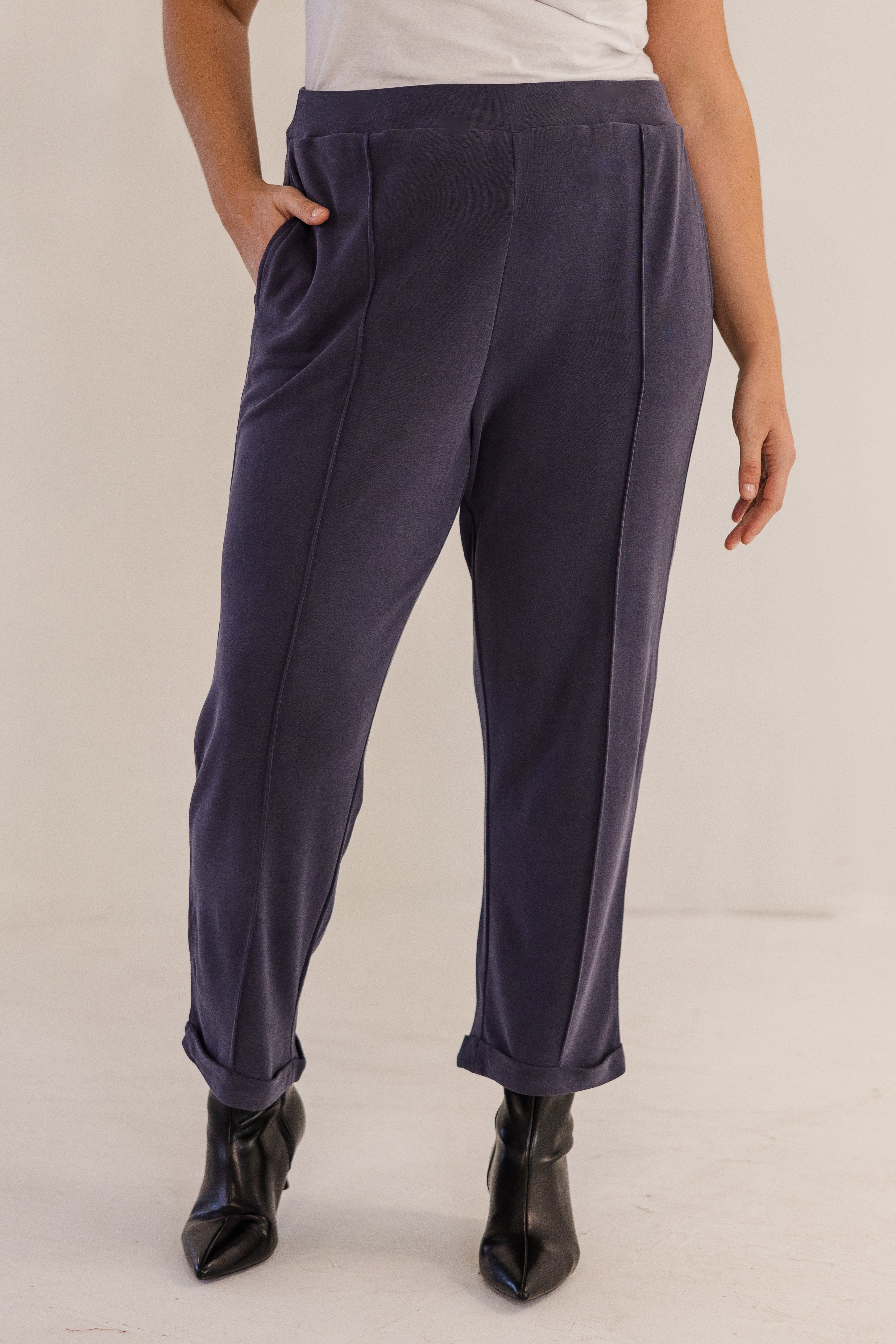 Chloe Pintuck Taper Pant, Ink Navy