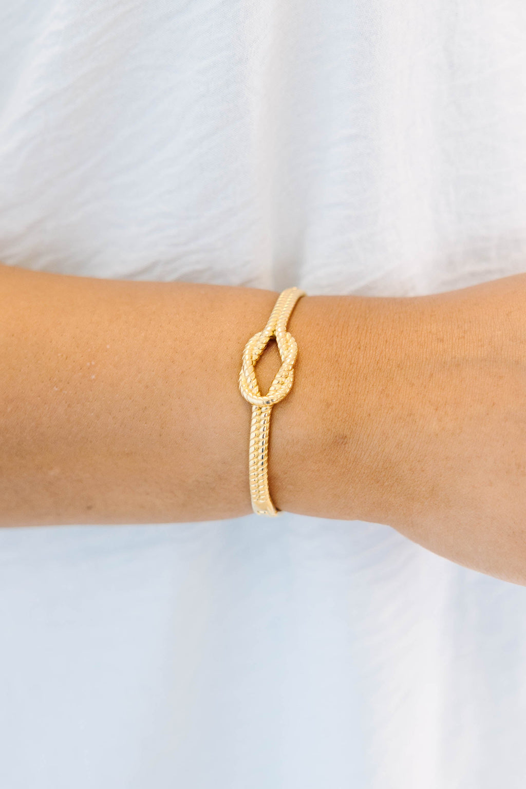 Daisy Chain Details Bracelet, Gold