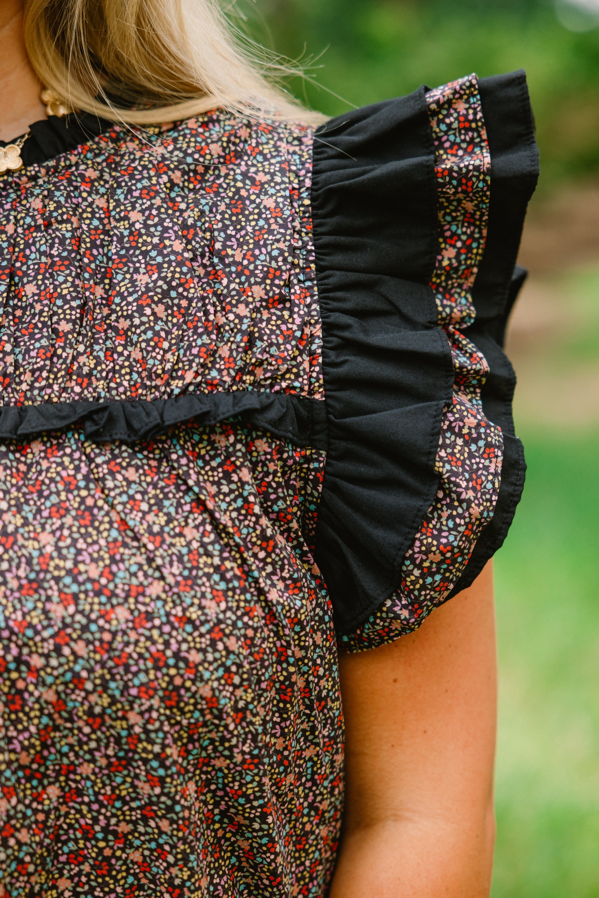 Daisy Dreams Top, Black Multi