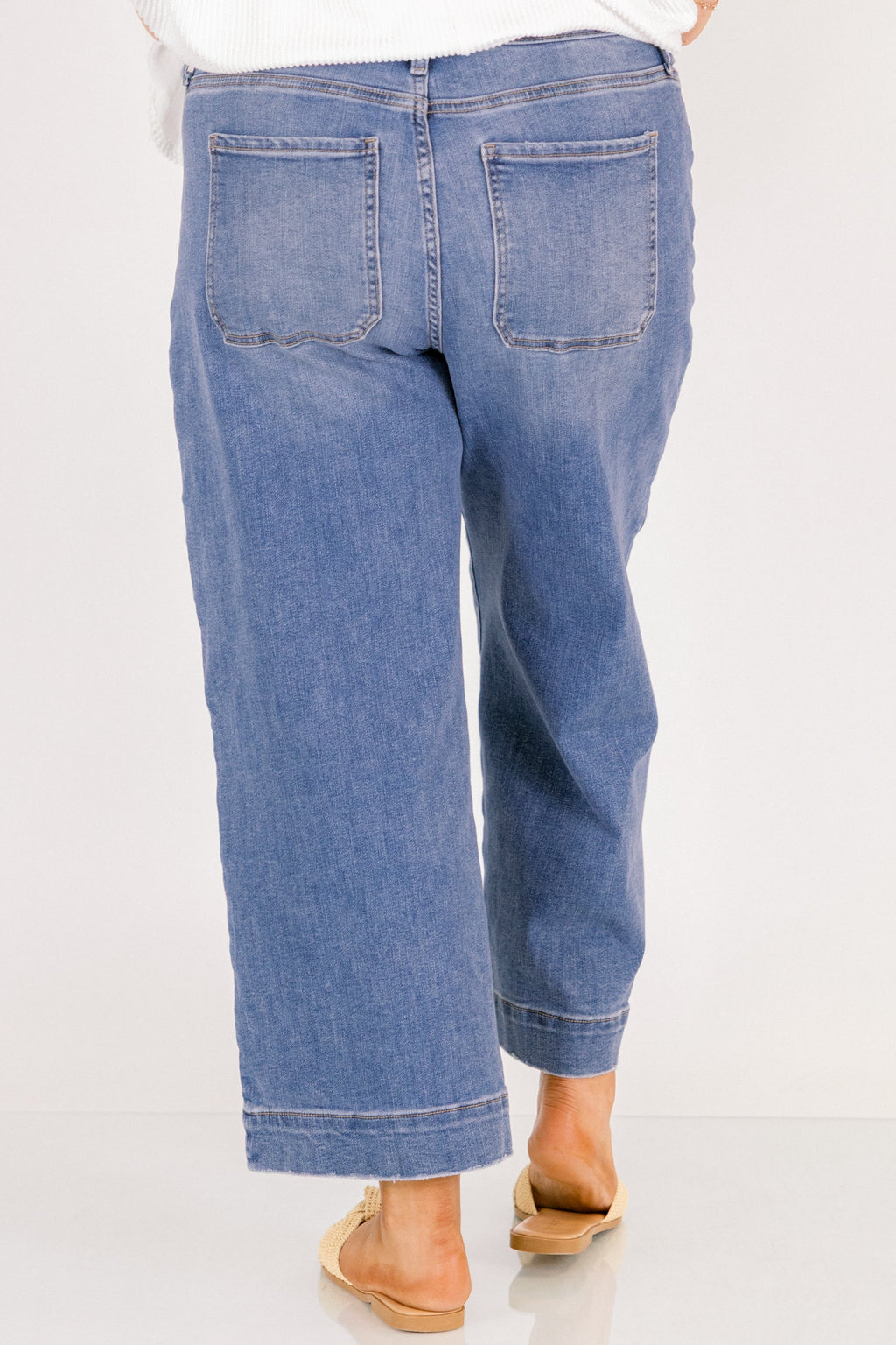 Downtown Darling Jeans, Medium