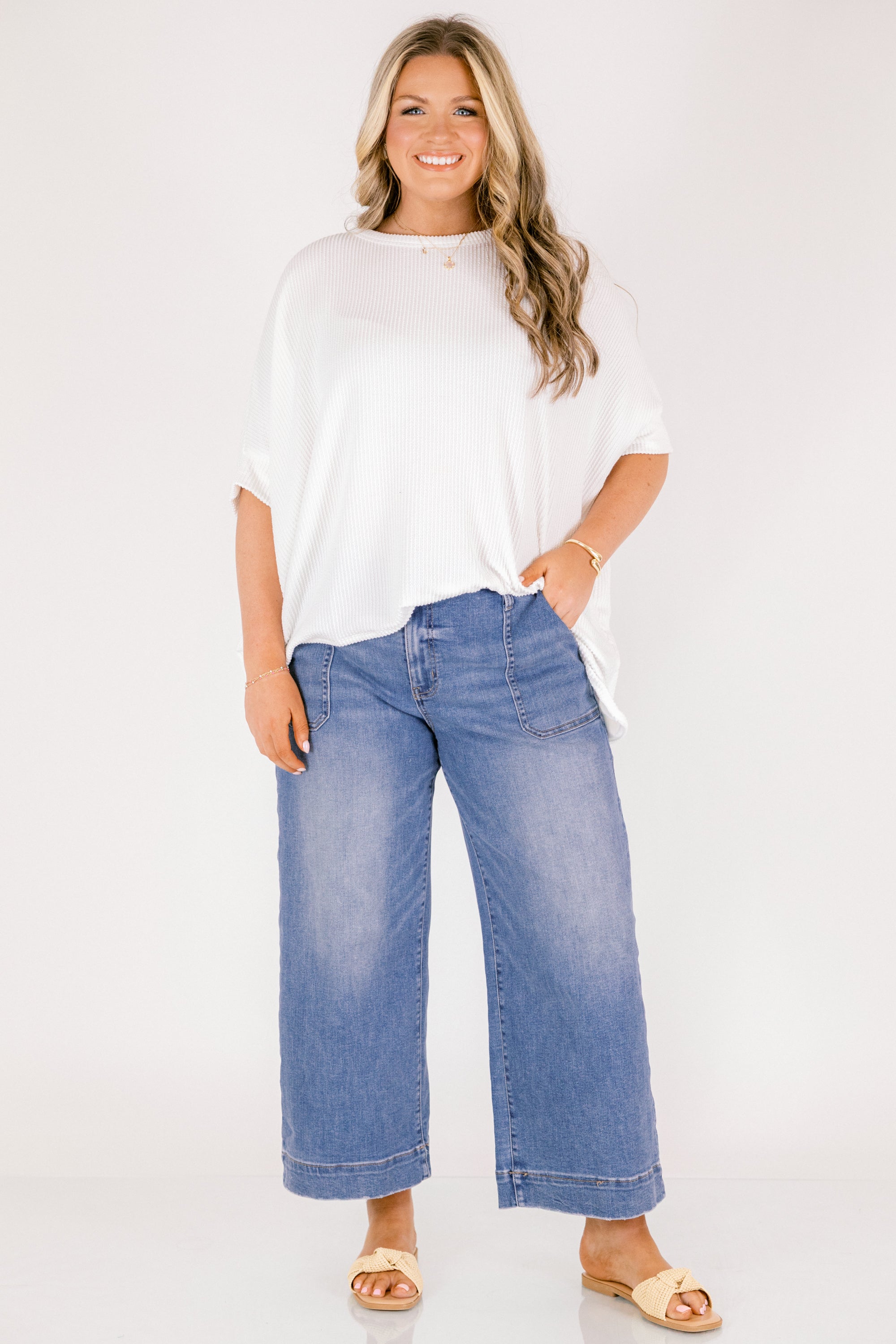 Downtown Darling Jeans, Medium