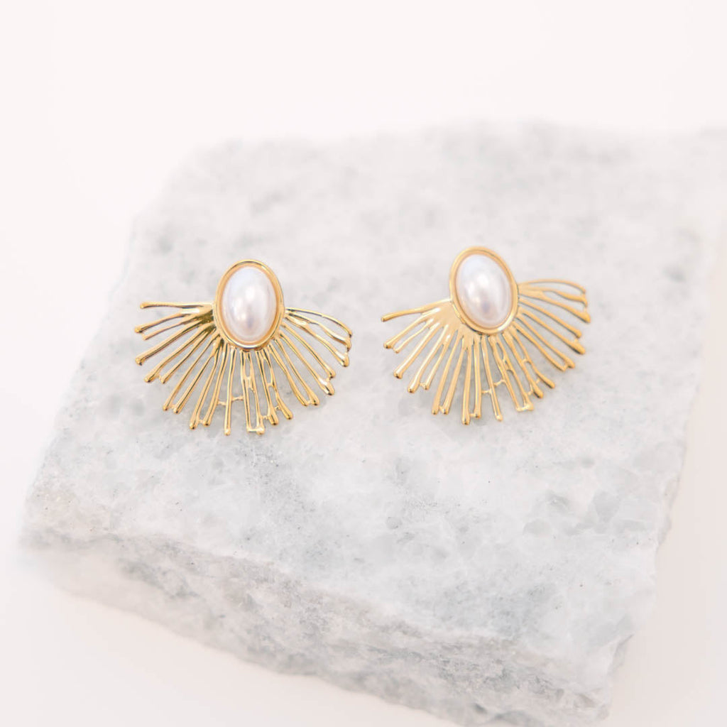 Dreamy Details Earrings, Gold