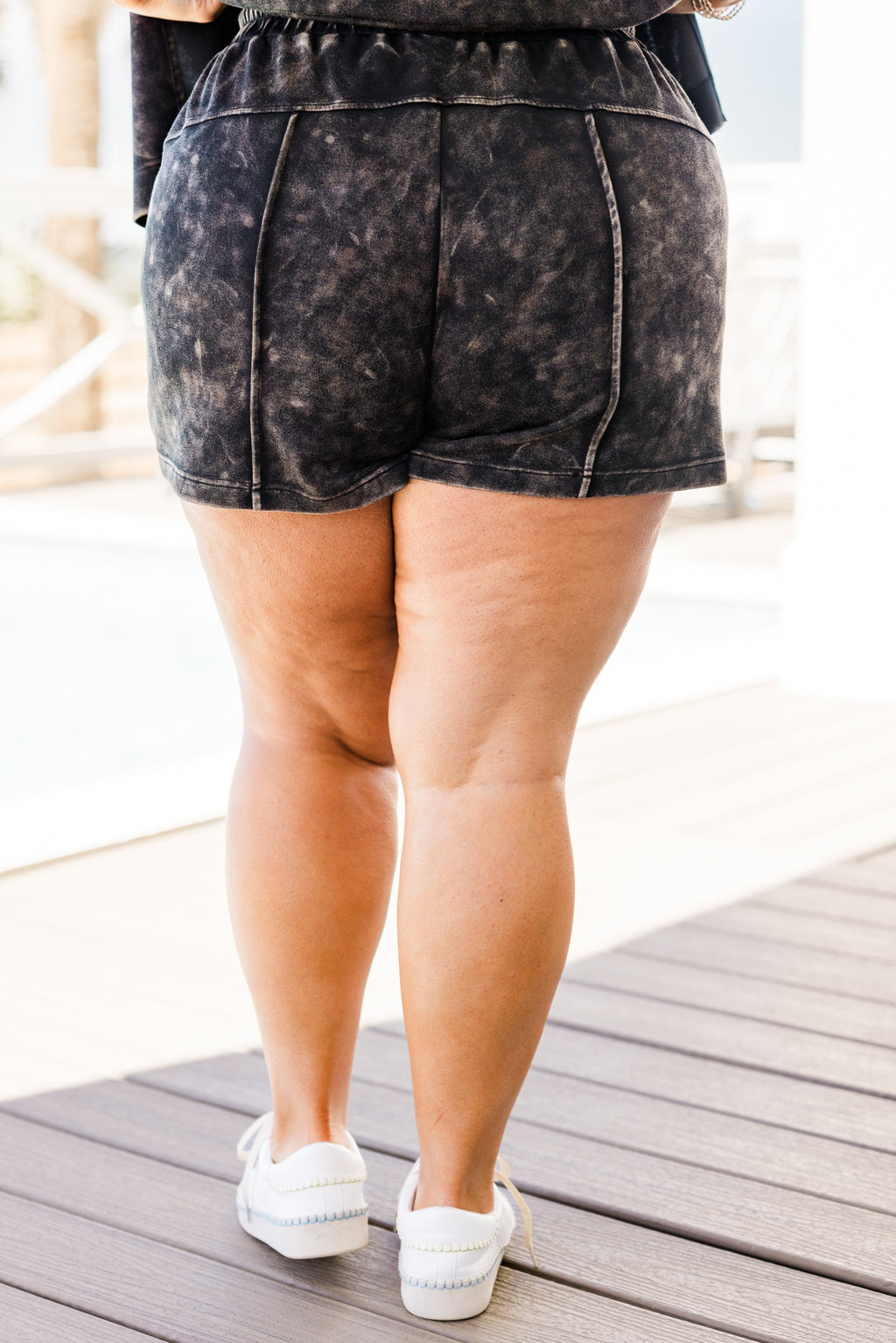 Easygoing Washed Shorts, Black