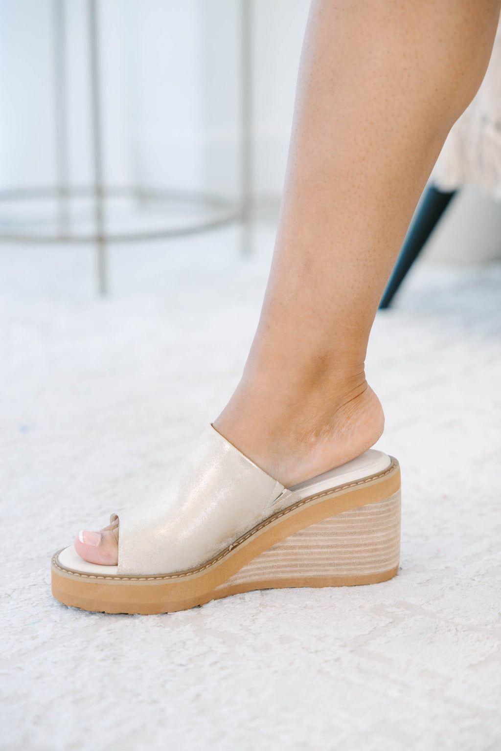 Eyes On Us Wedges, Gold
