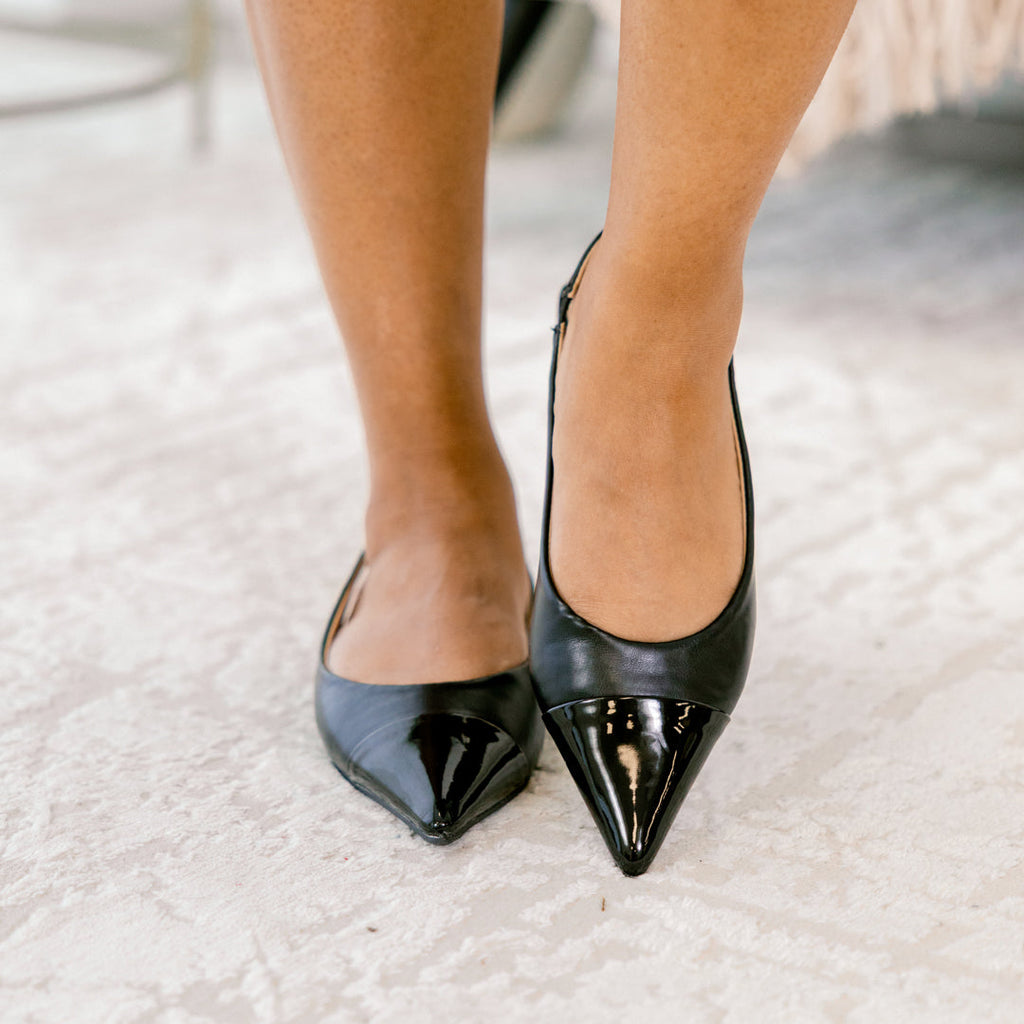 Fiercely Stunned Flats, Black