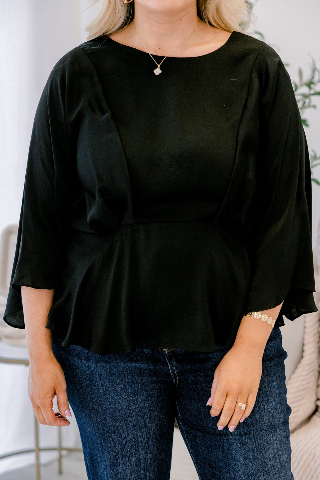 Figuring Things Out Top, Black