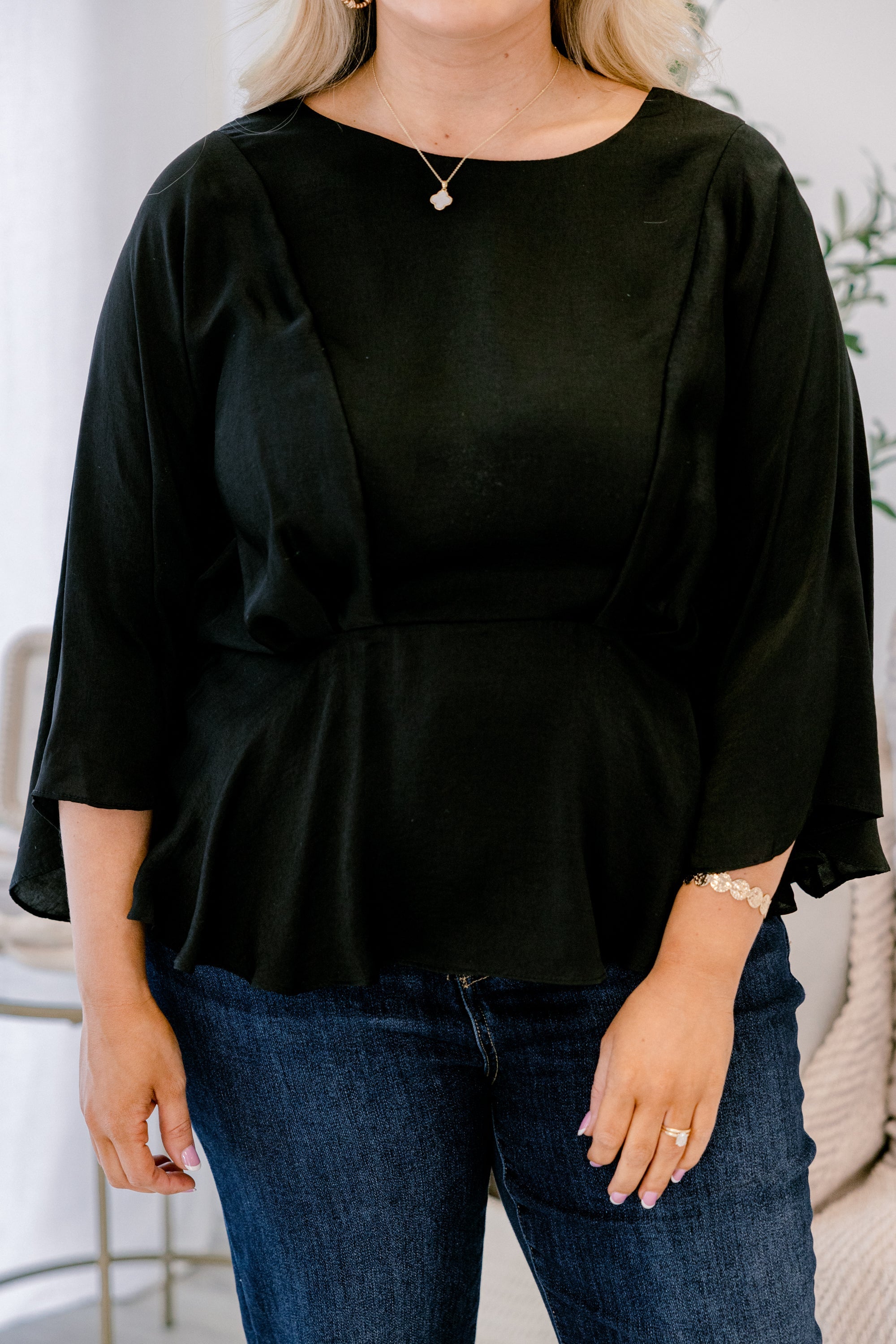 Figuring Things Out Top, Black