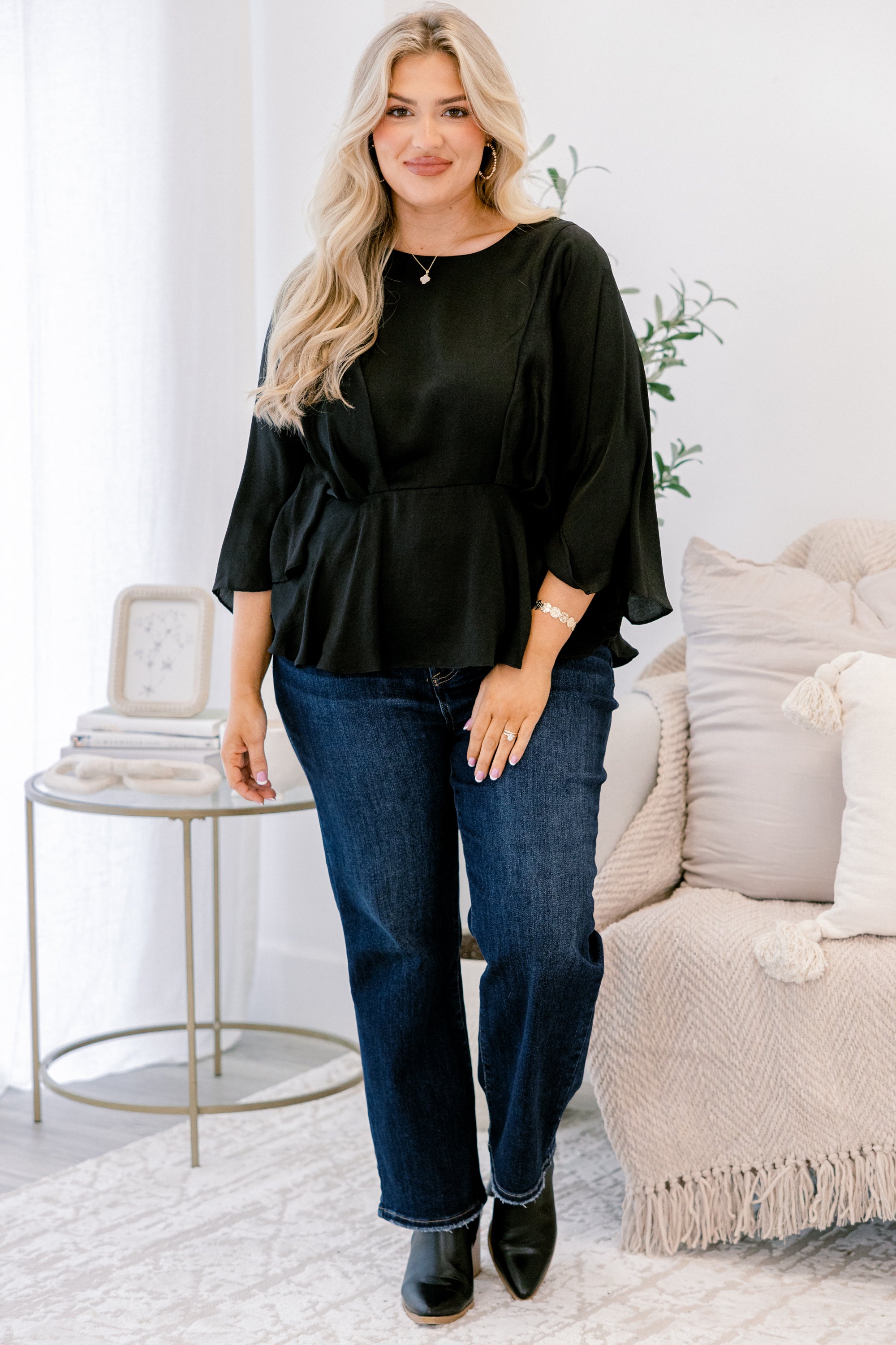 Figuring Things Out Top, Black