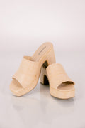 Five Star Resort Heels, Natural