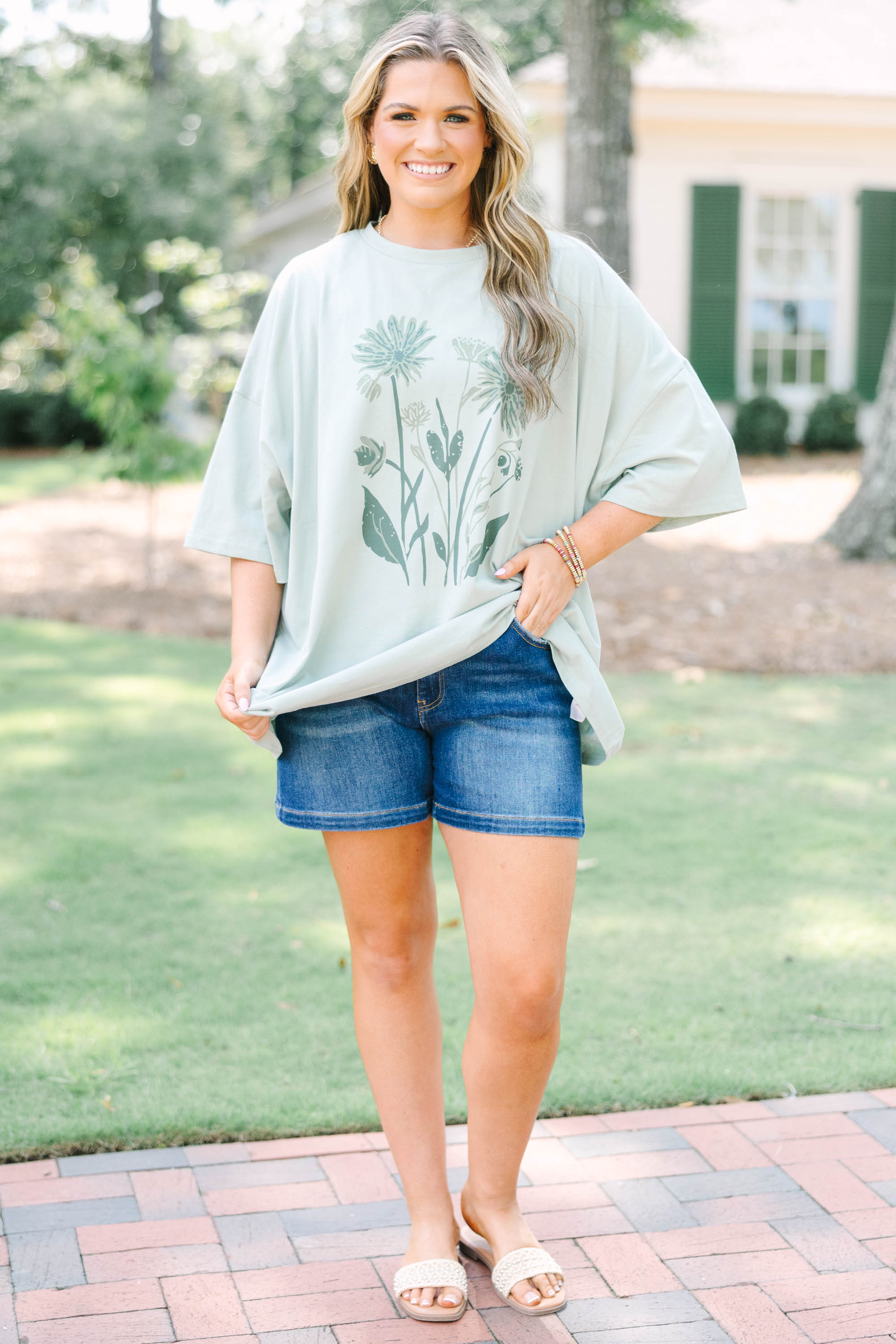 Flower Garden Boyfriend Tee, Light Sage