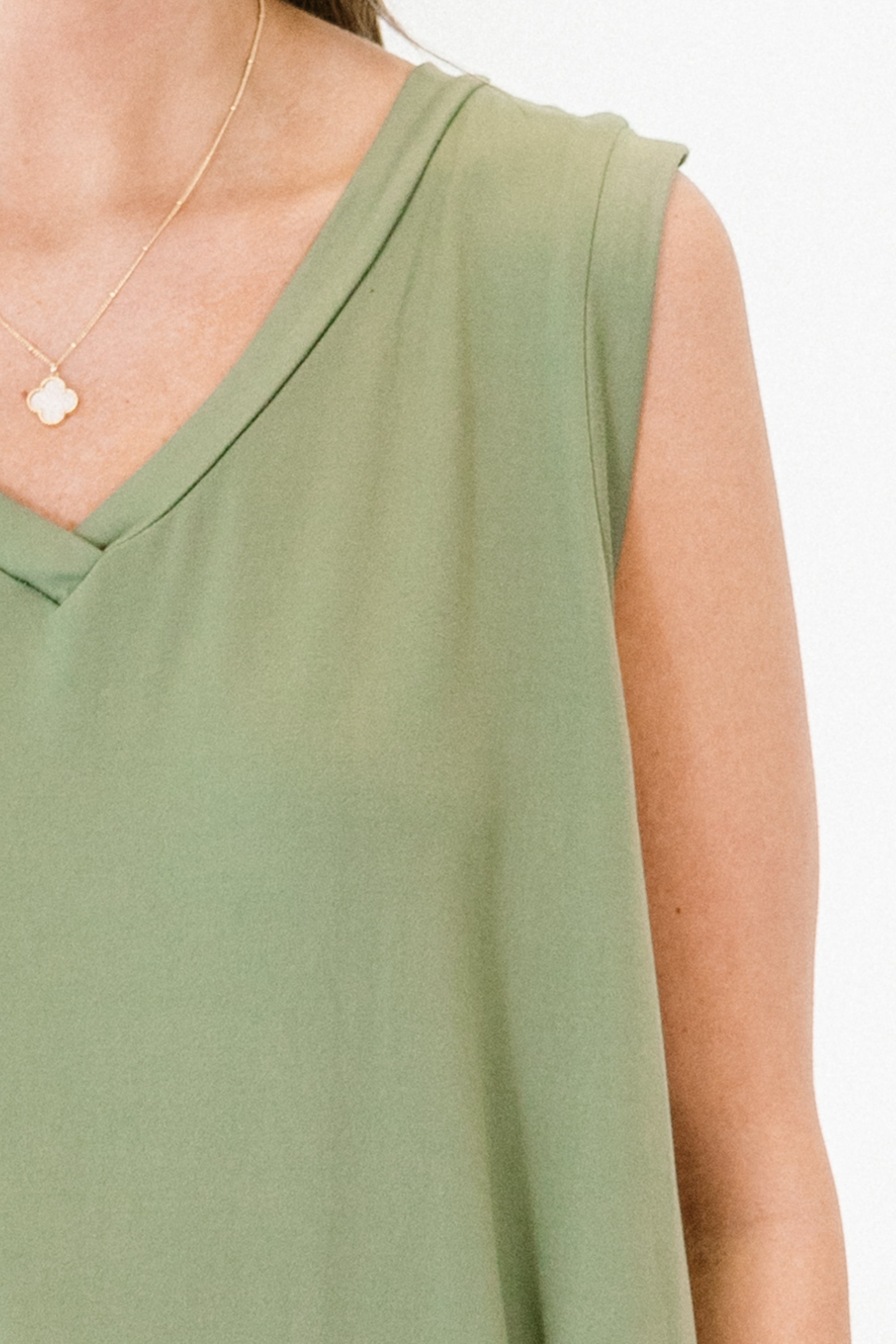 Fresh Air Tank, Olive