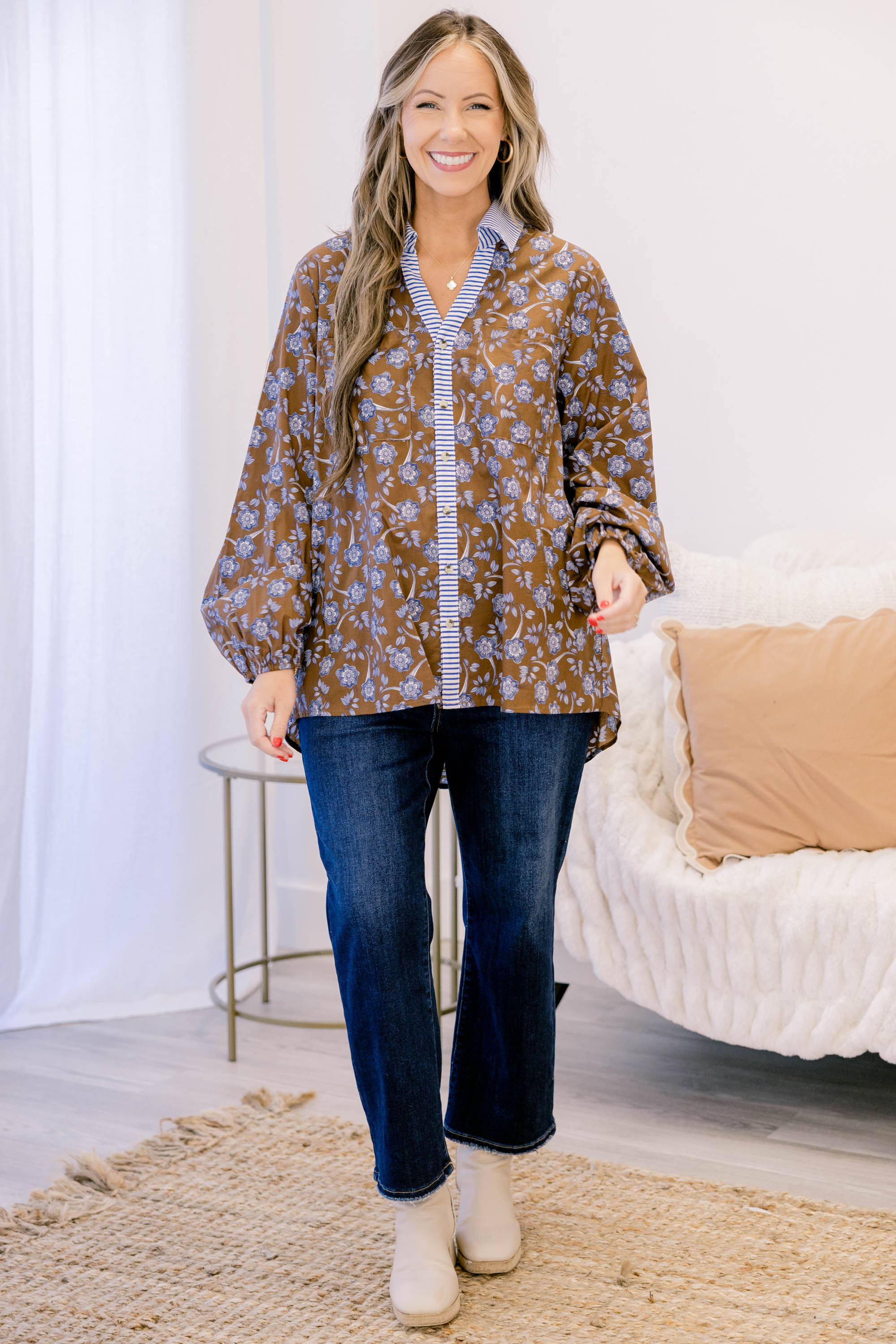 Garden Time Top, Brown-Blue Floral