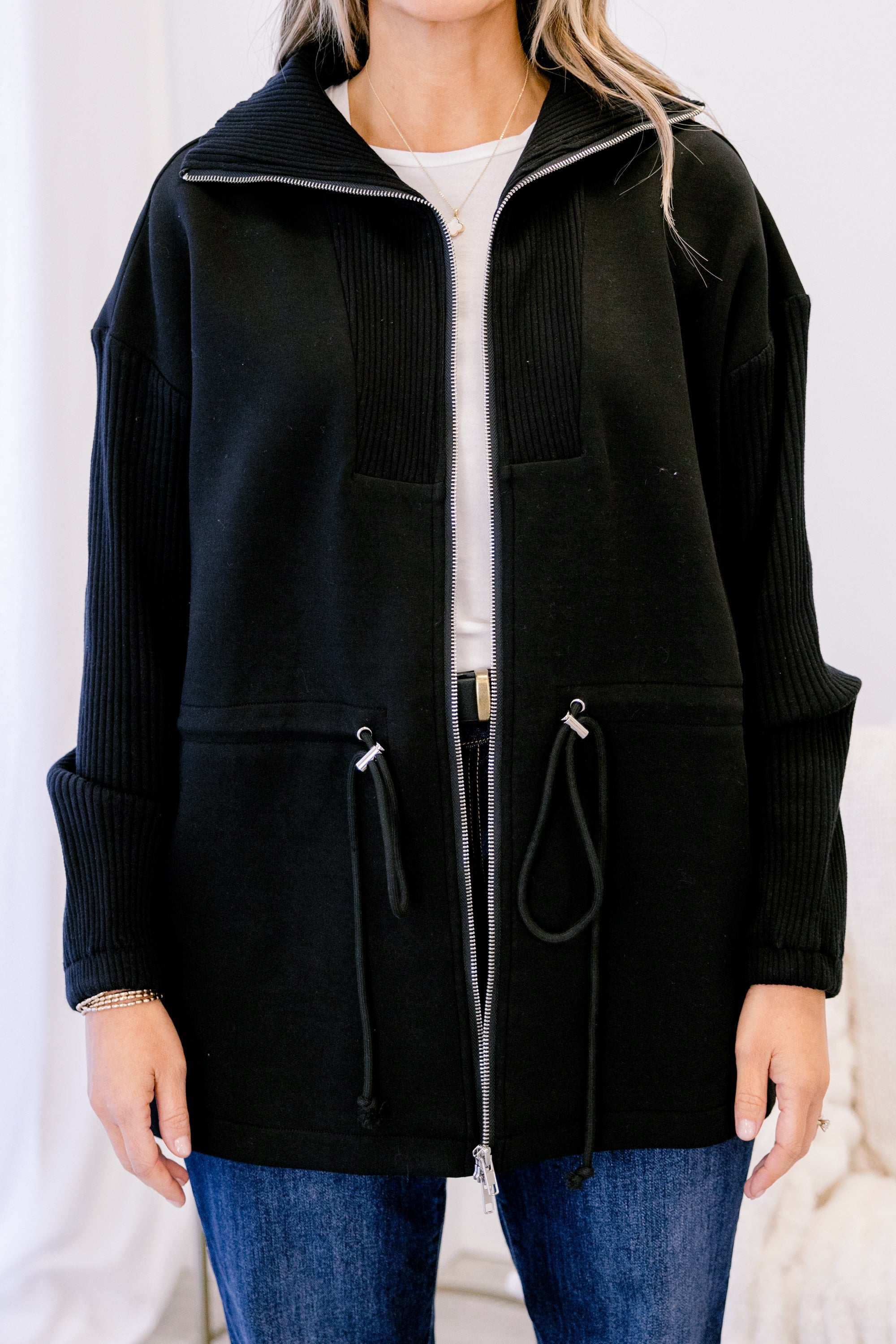 Gather Around The Fire Jacket, Black