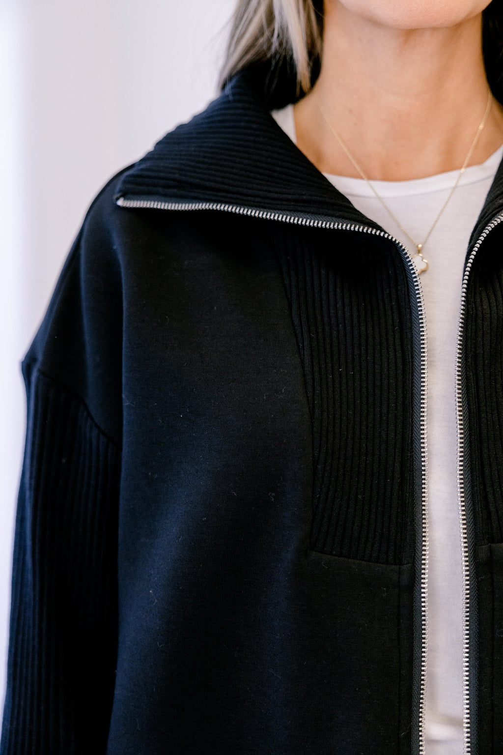 Gather Around The Fire Jacket, Black