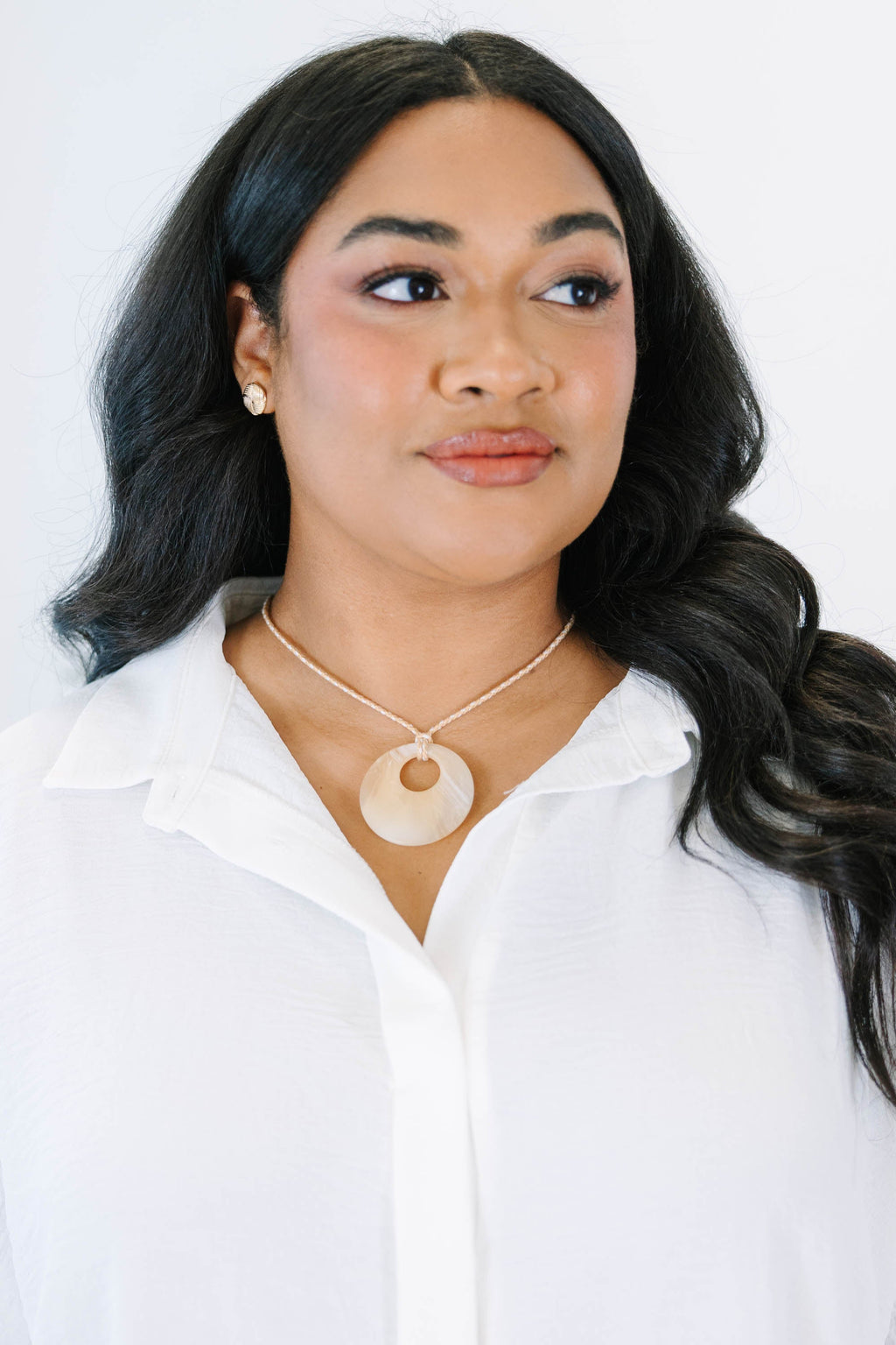 Glow Getter Necklace, Natural