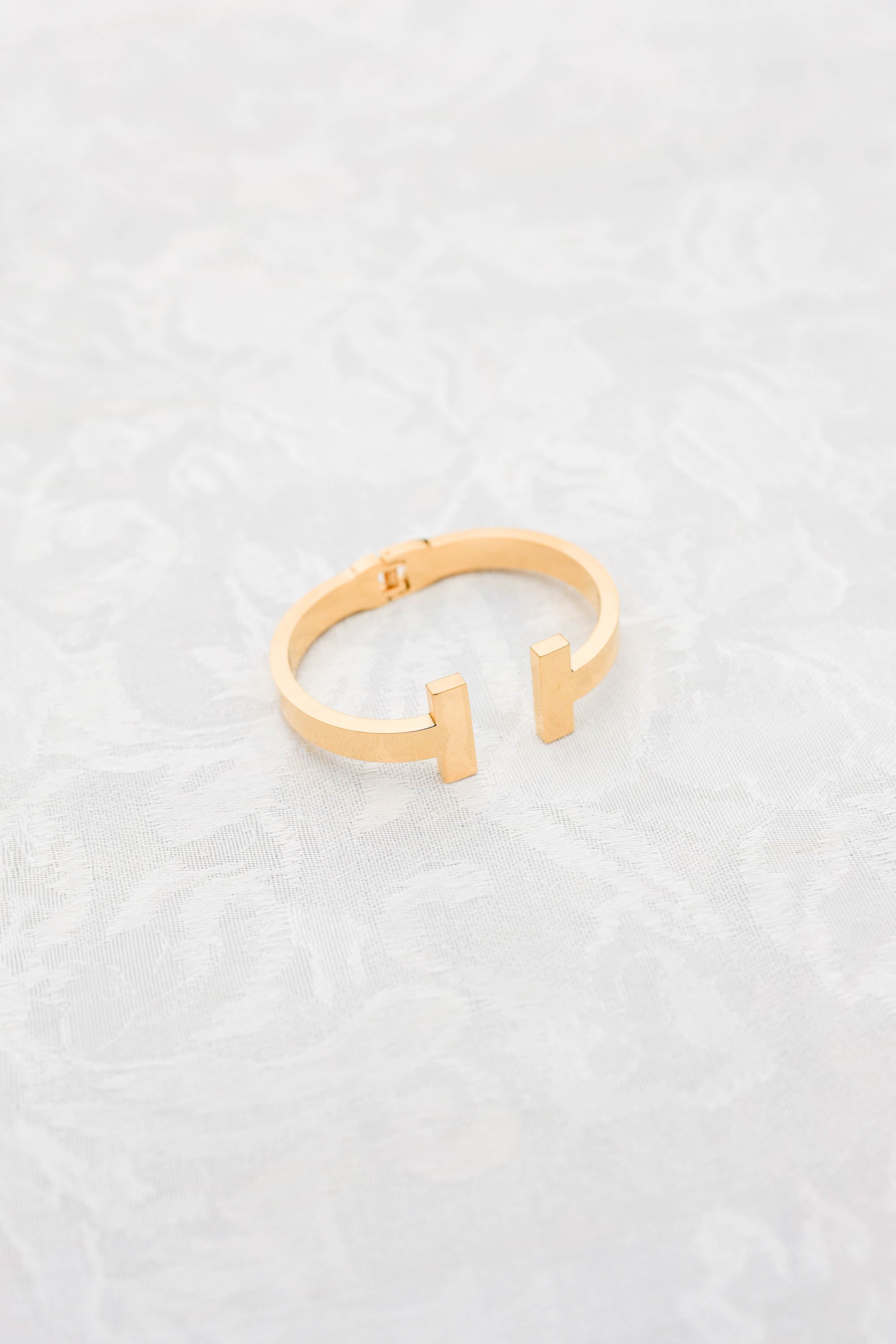 Golden Glory Cuff Bracelet, Gold