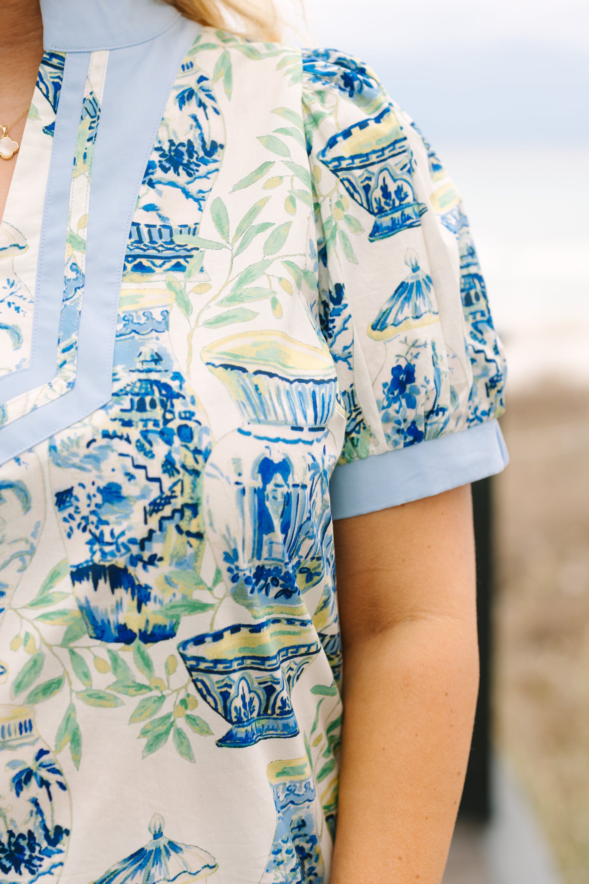 Graceful Beauty Top, Blue