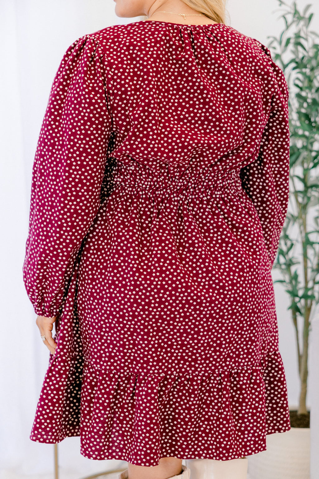 Hold On To This Dress, Red