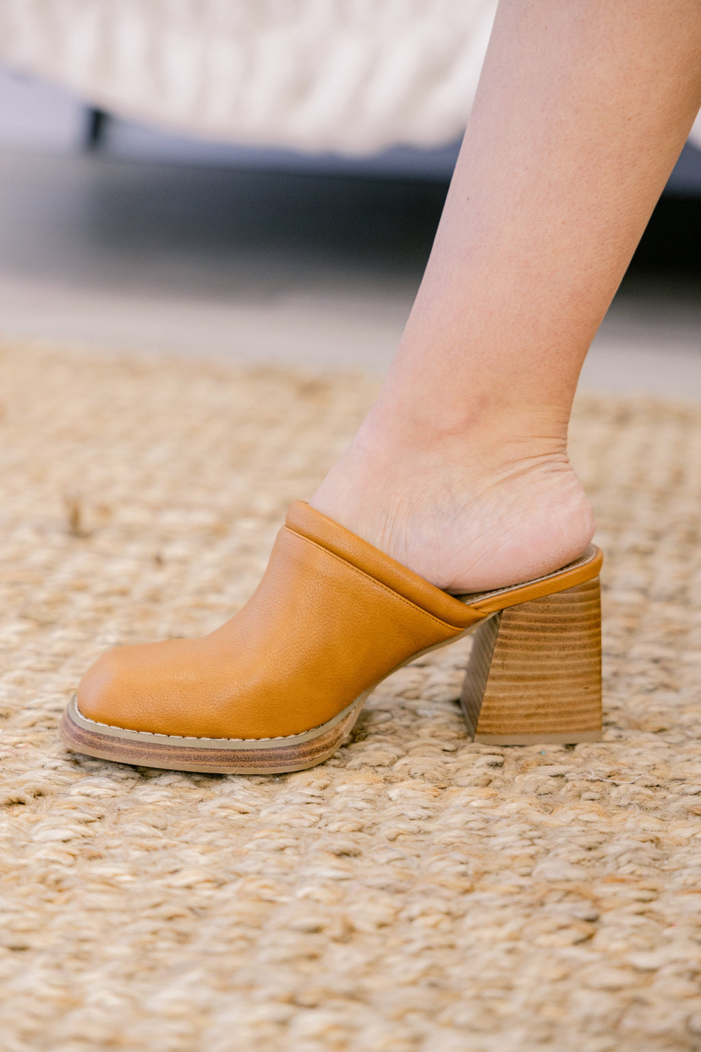 Just Wing It Clogs, Camel