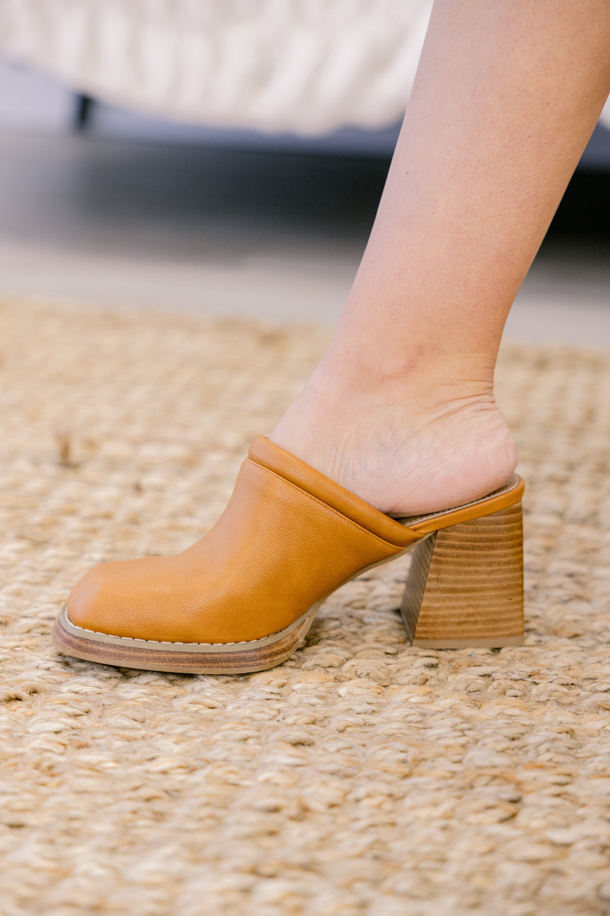 Just Wing It Clogs, Camel