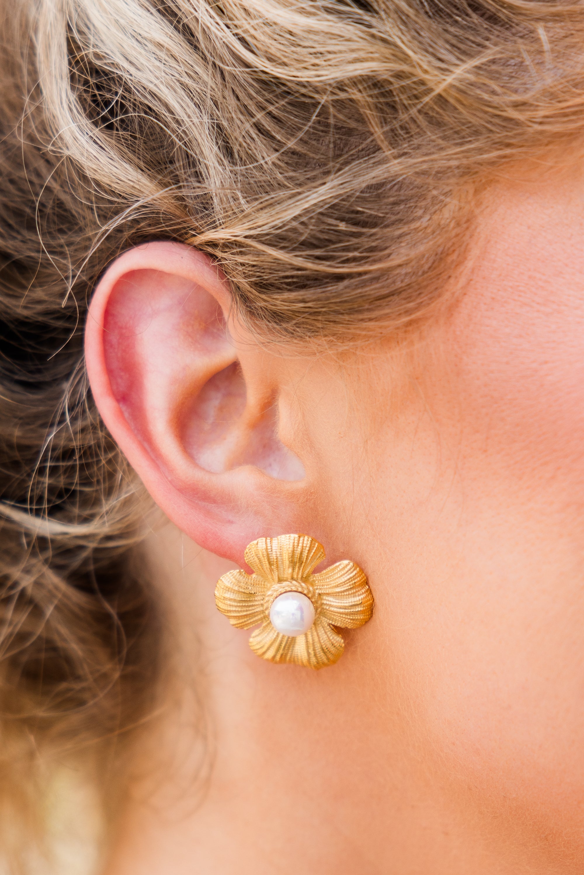 Lauren Kenzie: My Favorite Hello Earrings, Gold