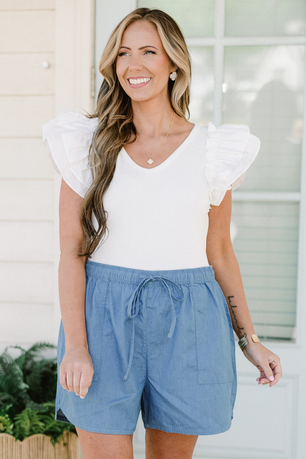 Livin' Life Fully Shorts, Light Denim