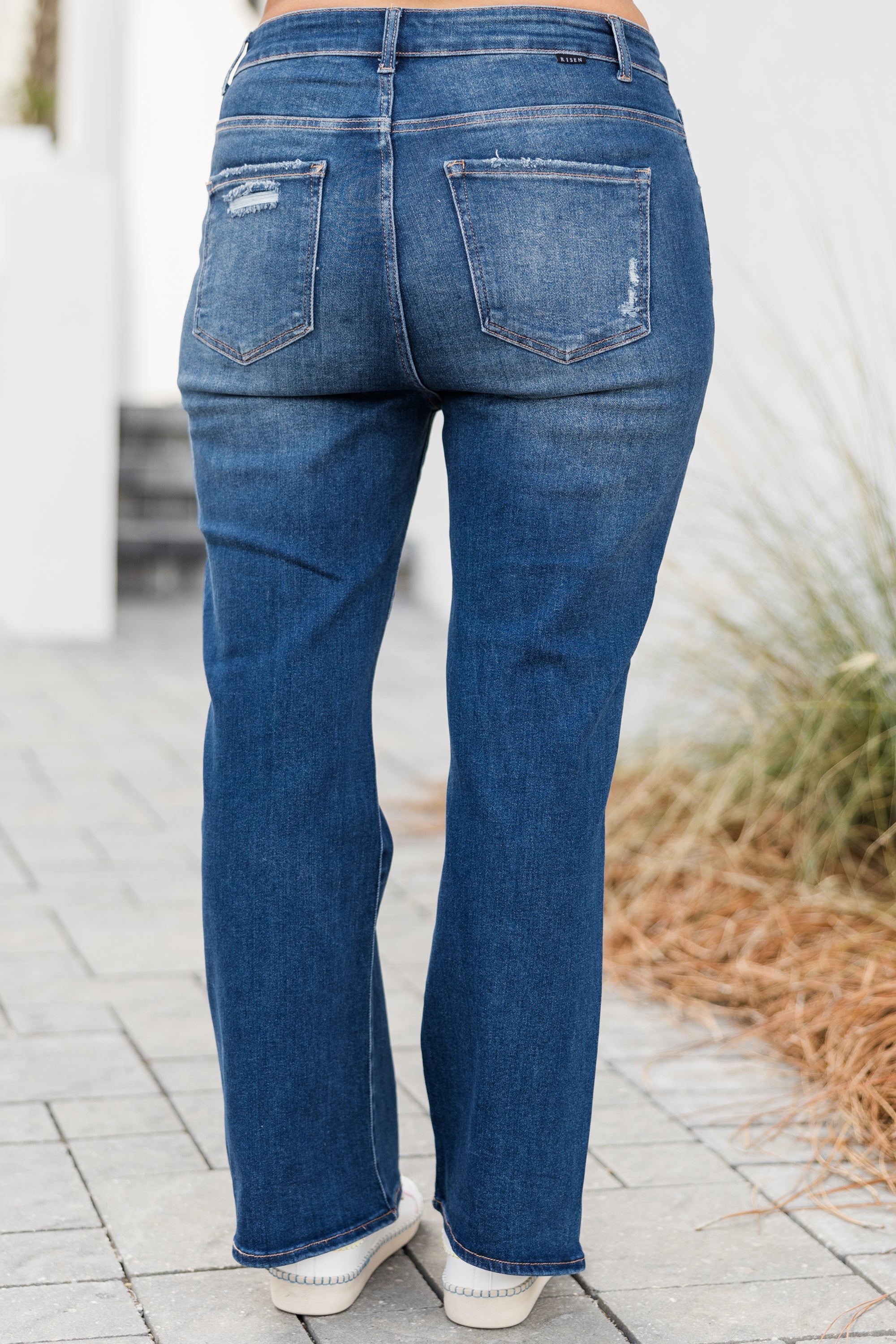 Lost In The Details Jeans, Dark Wash