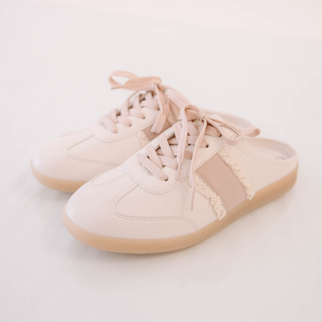 Made To Wander Sneakers, Pink