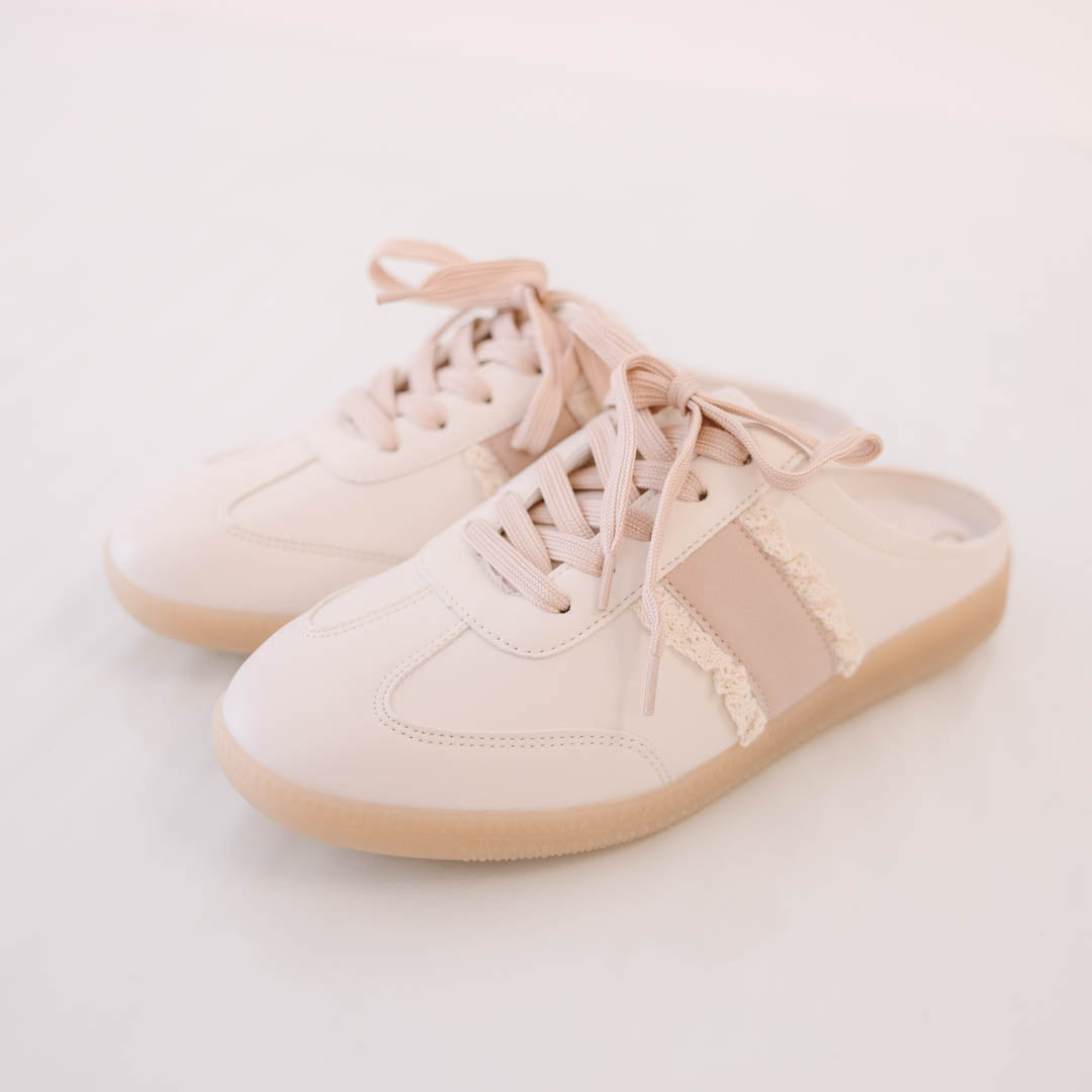 Made To Wander Sneakers, Pink