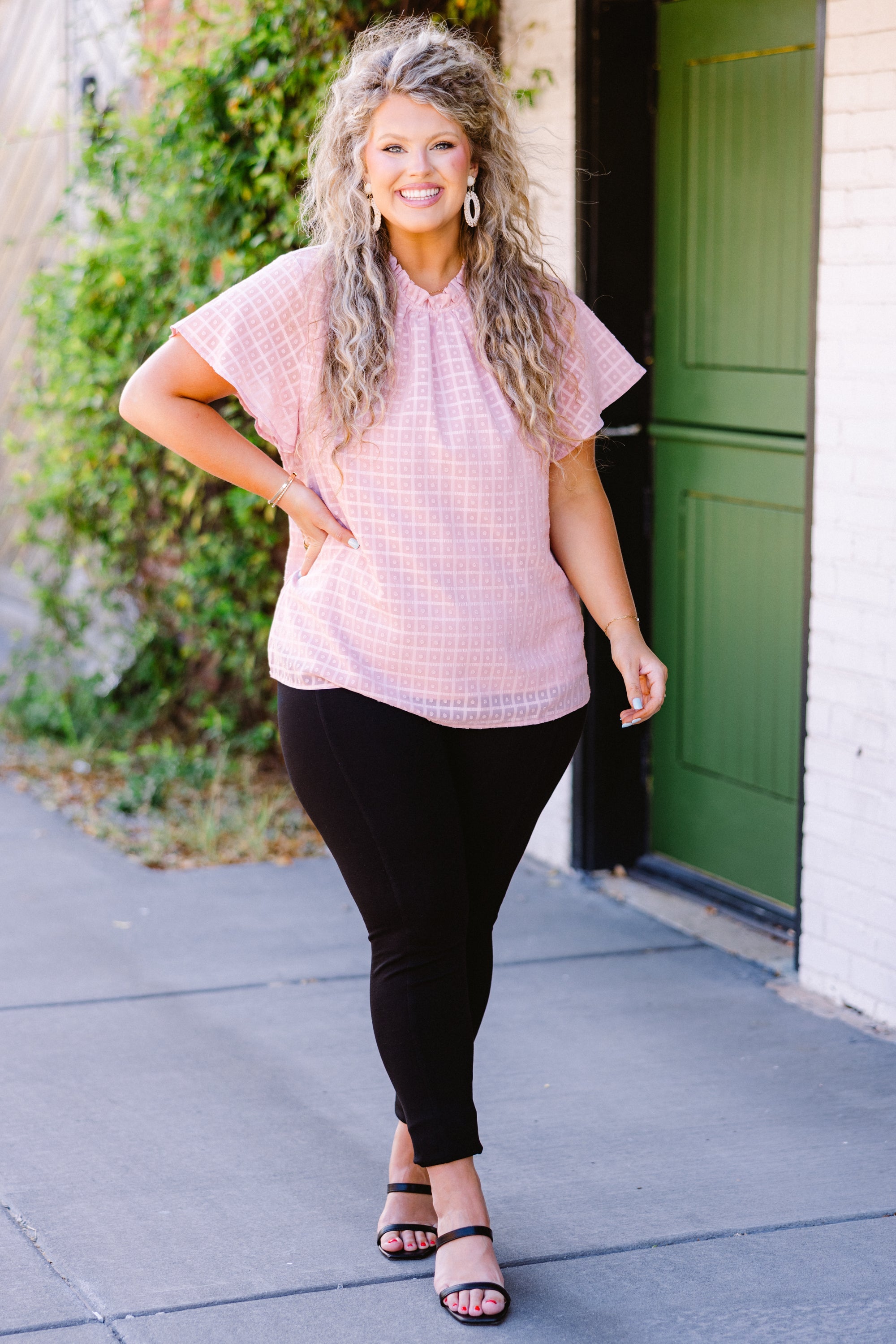 Meet Me In Wonderland Top, Pink