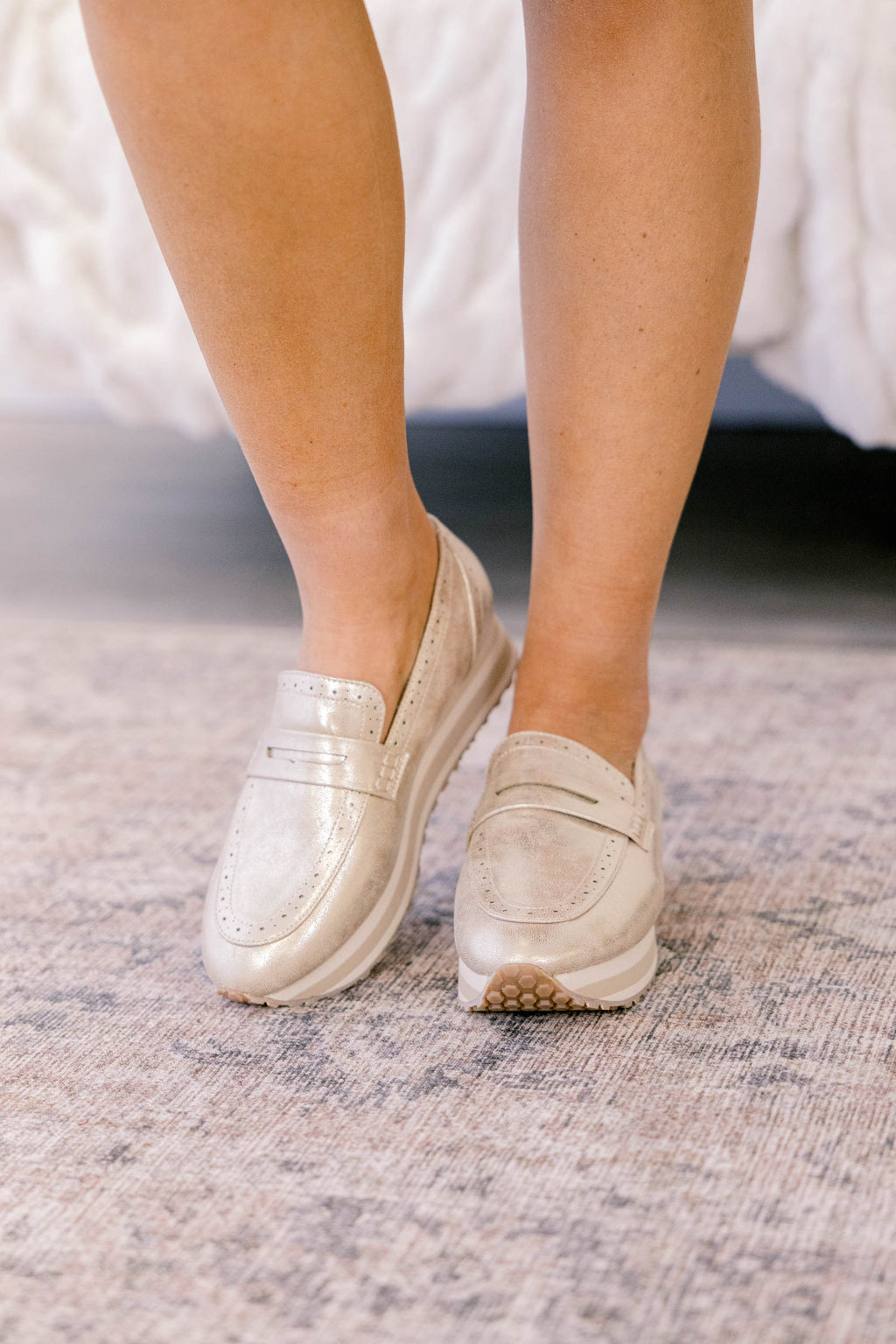 Met In The Fall Sneakers, Gold
