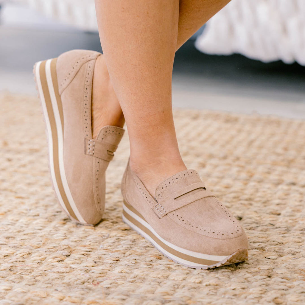 Met In The Fall Sneakers, Taupe