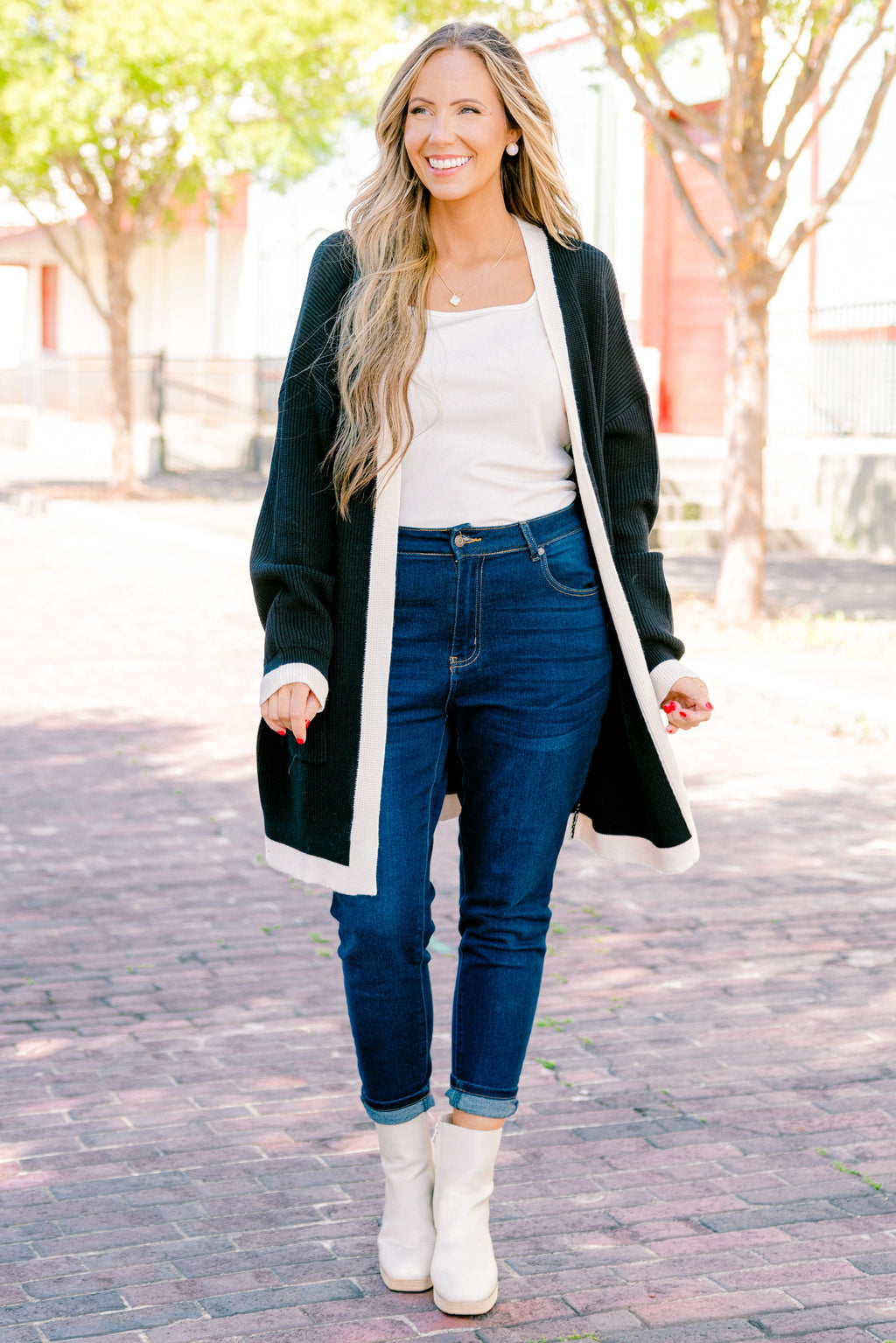Moonlight Waltz Cardigan, Black/Cream